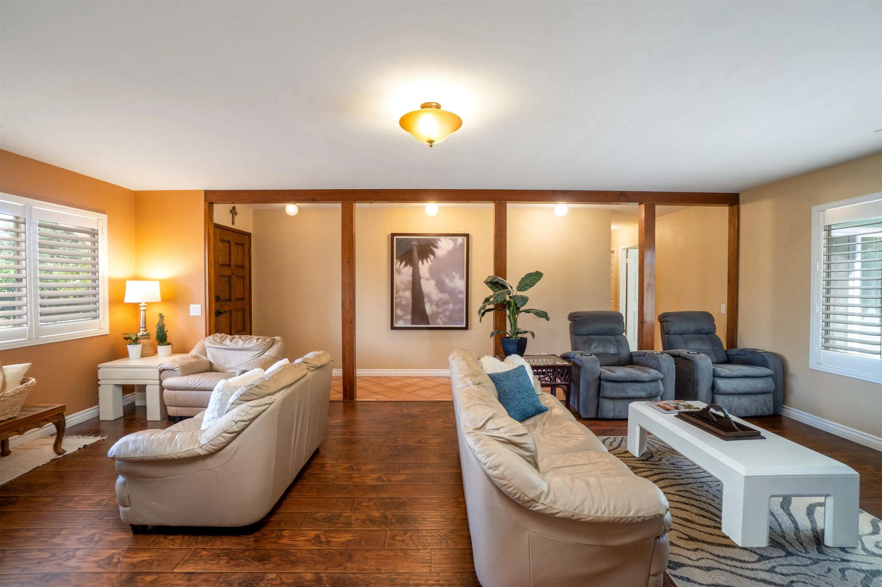 https://cdn.realtyfeed.com/cdn/127/250037000/52ed19bedb7996aa1fae89d20d99e42a.webp
