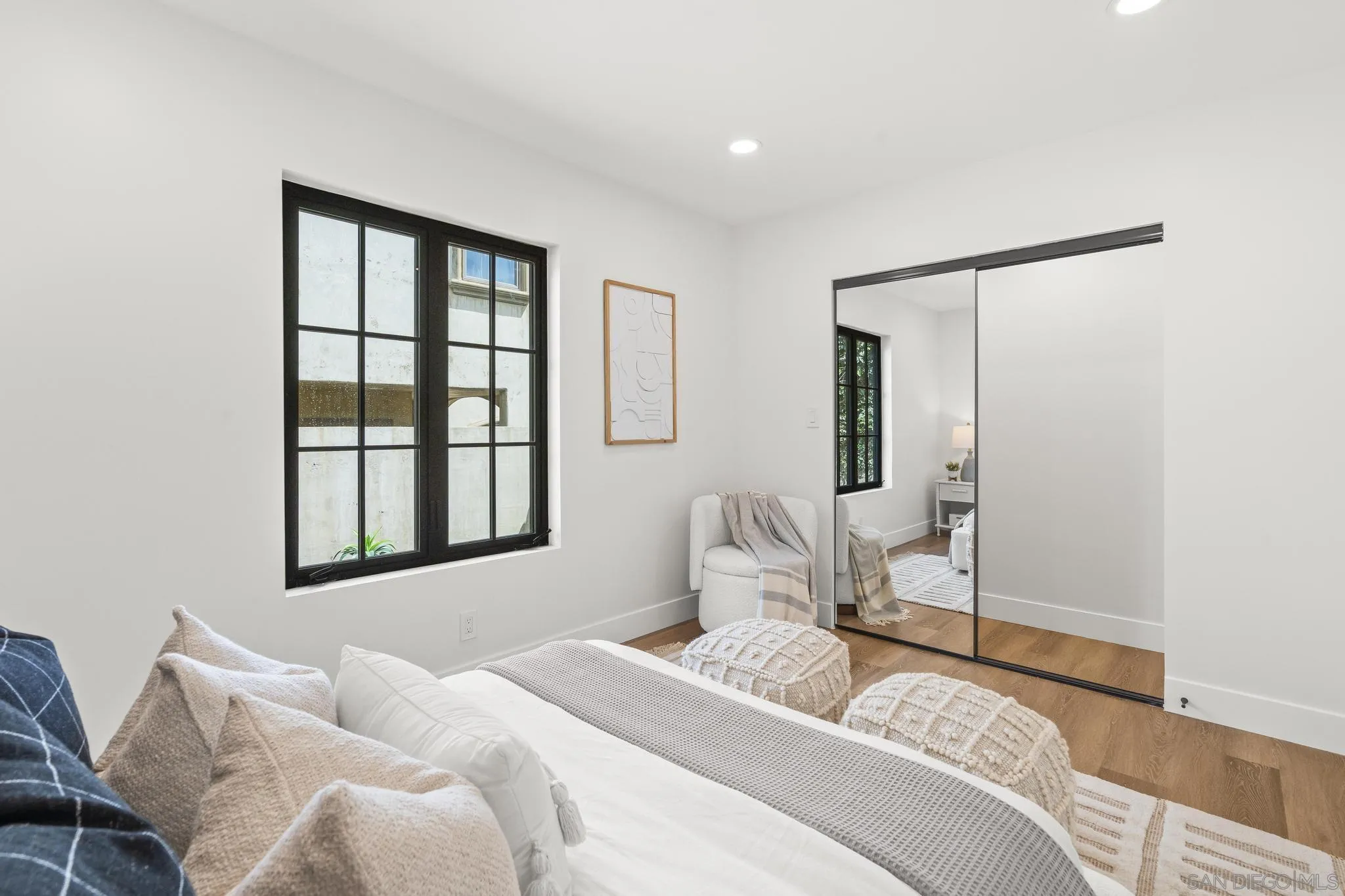 https://cdn.realtyfeed.com/cdn/127/250037001/877d4f580531e29f5bbe32b67430441a.webp