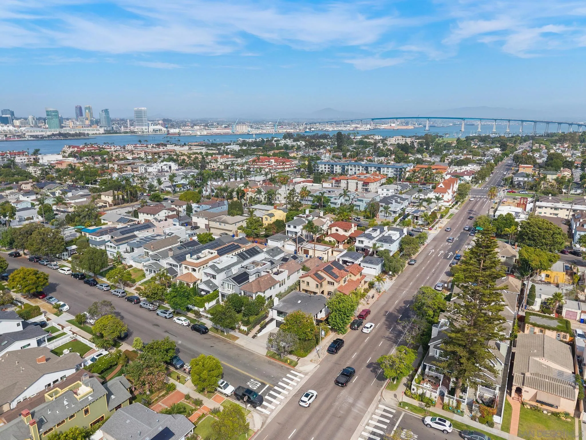 https://cdn.realtyfeed.com/cdn/127/250037001/a098bd42eefeb138dcc0aa9a696cdc41.webp