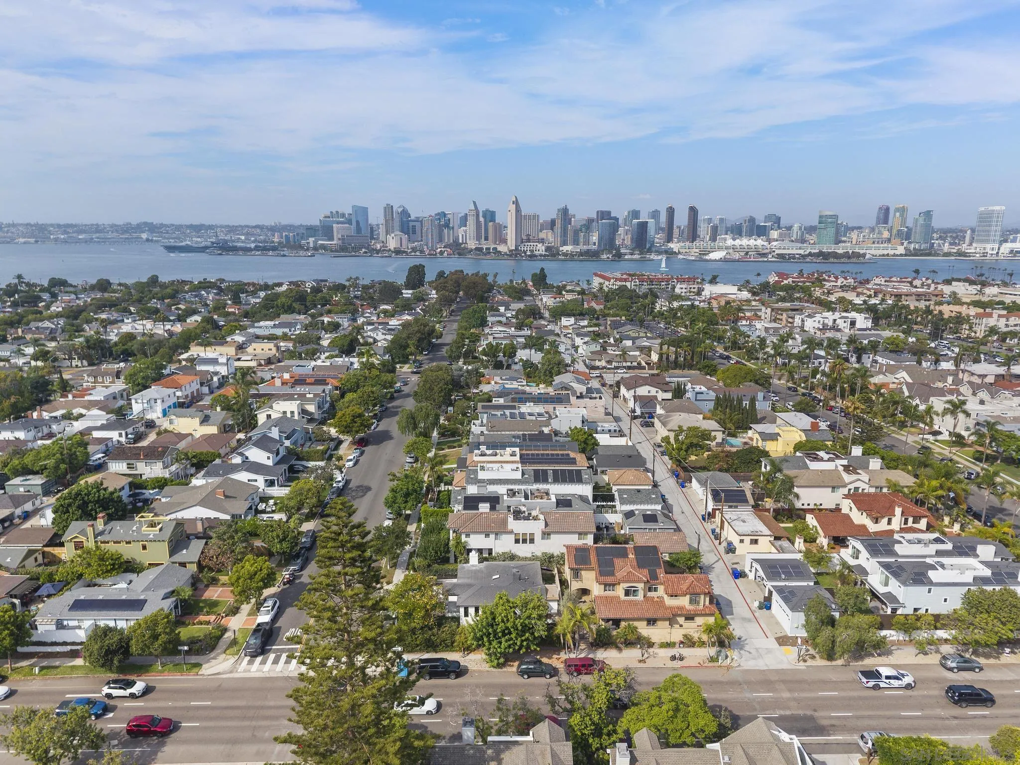 https://cdn.realtyfeed.com/cdn/127/250037001/a0fe9f053485ca3e9abc8dd1664b7ff1.webp