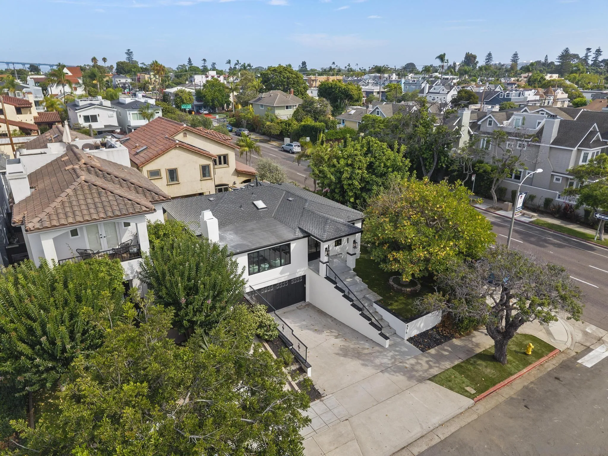https://cdn.realtyfeed.com/cdn/127/250037001/ad40403097bce380d6208e670551167c.webp