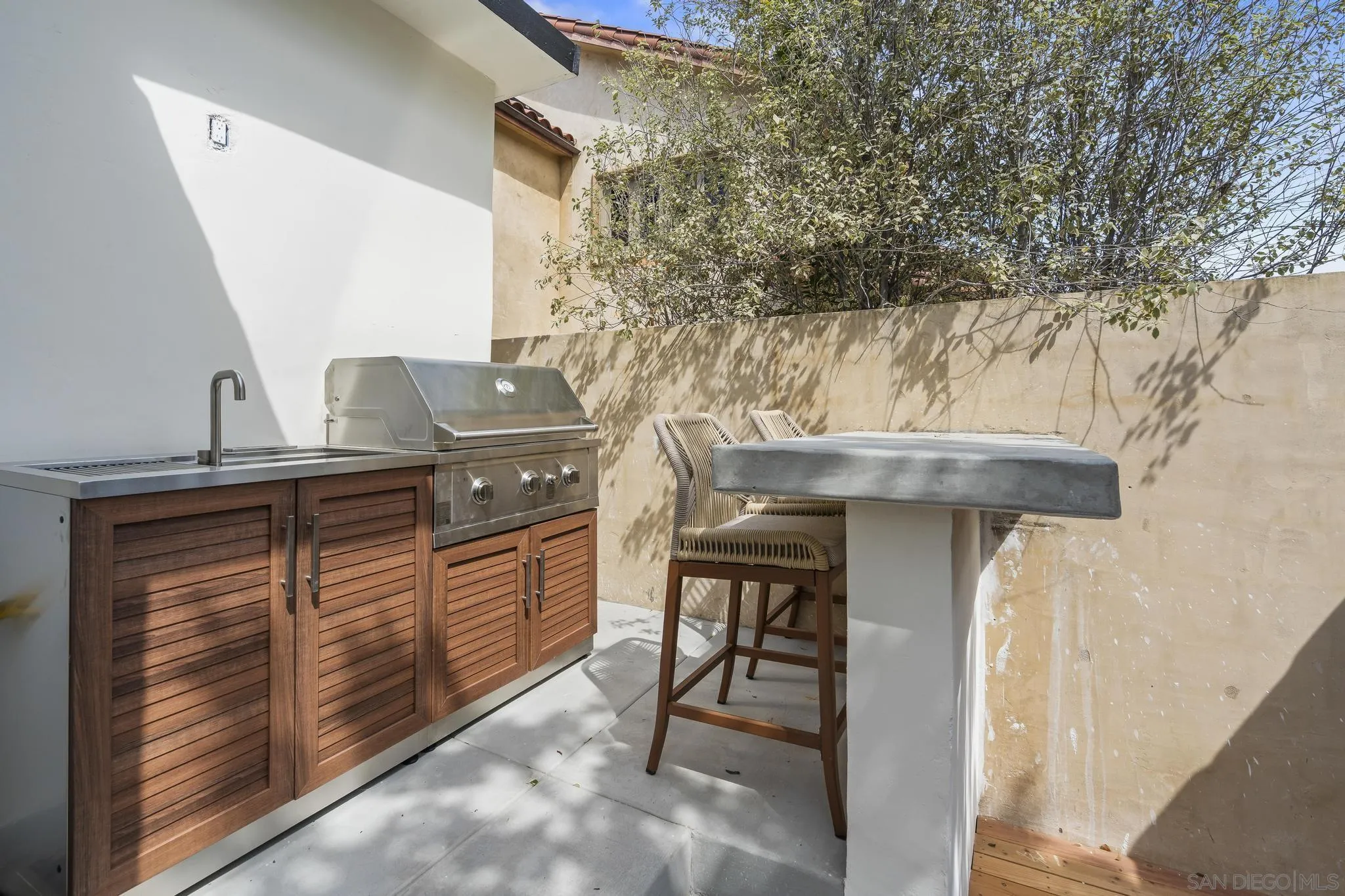https://cdn.realtyfeed.com/cdn/127/250037001/b6fd06a17b1edc3333074c7a7e41d87e.webp