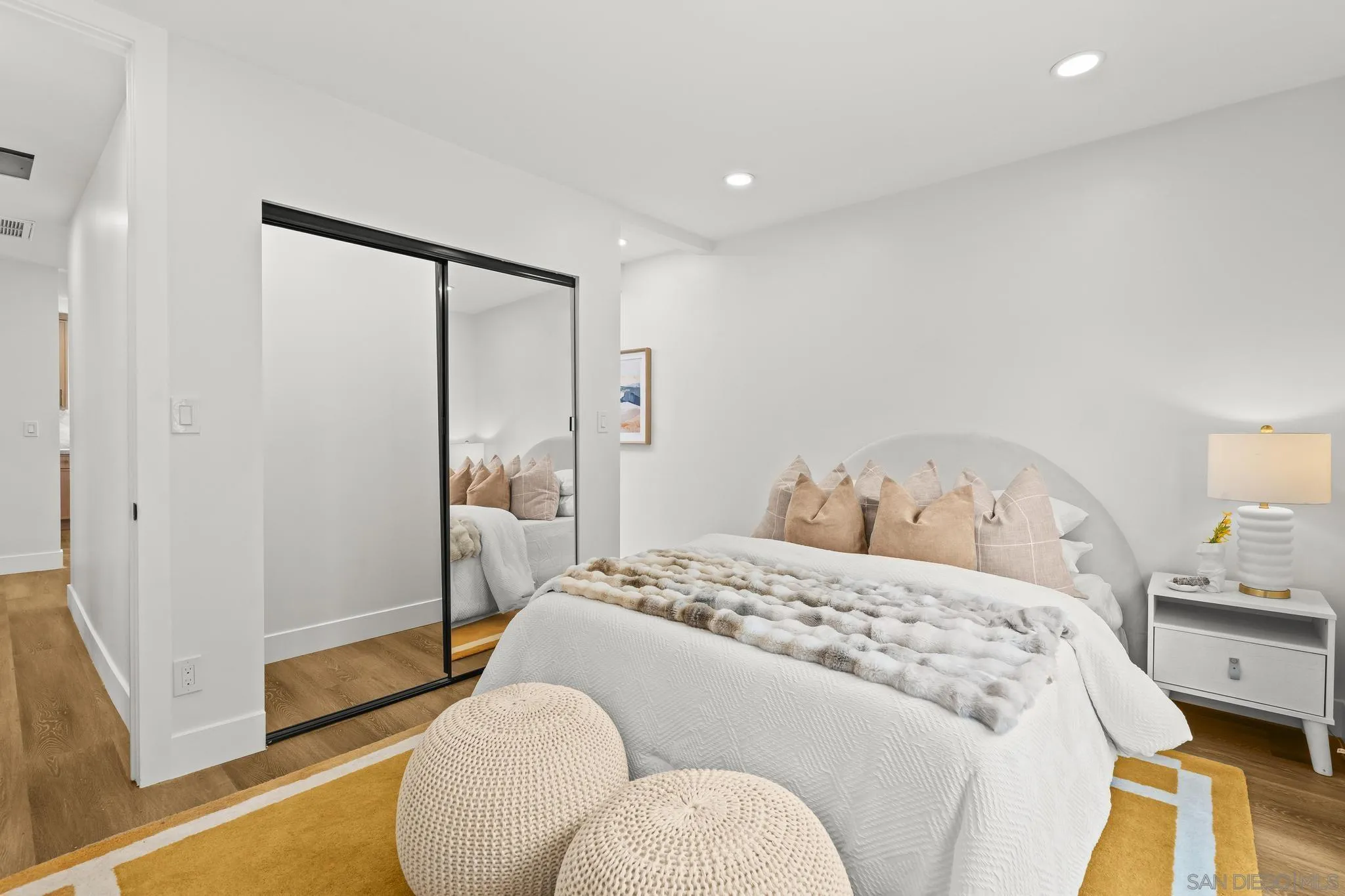 https://cdn.realtyfeed.com/cdn/127/250037001/c0873b46fcb92bca454ef872efd19380.webp