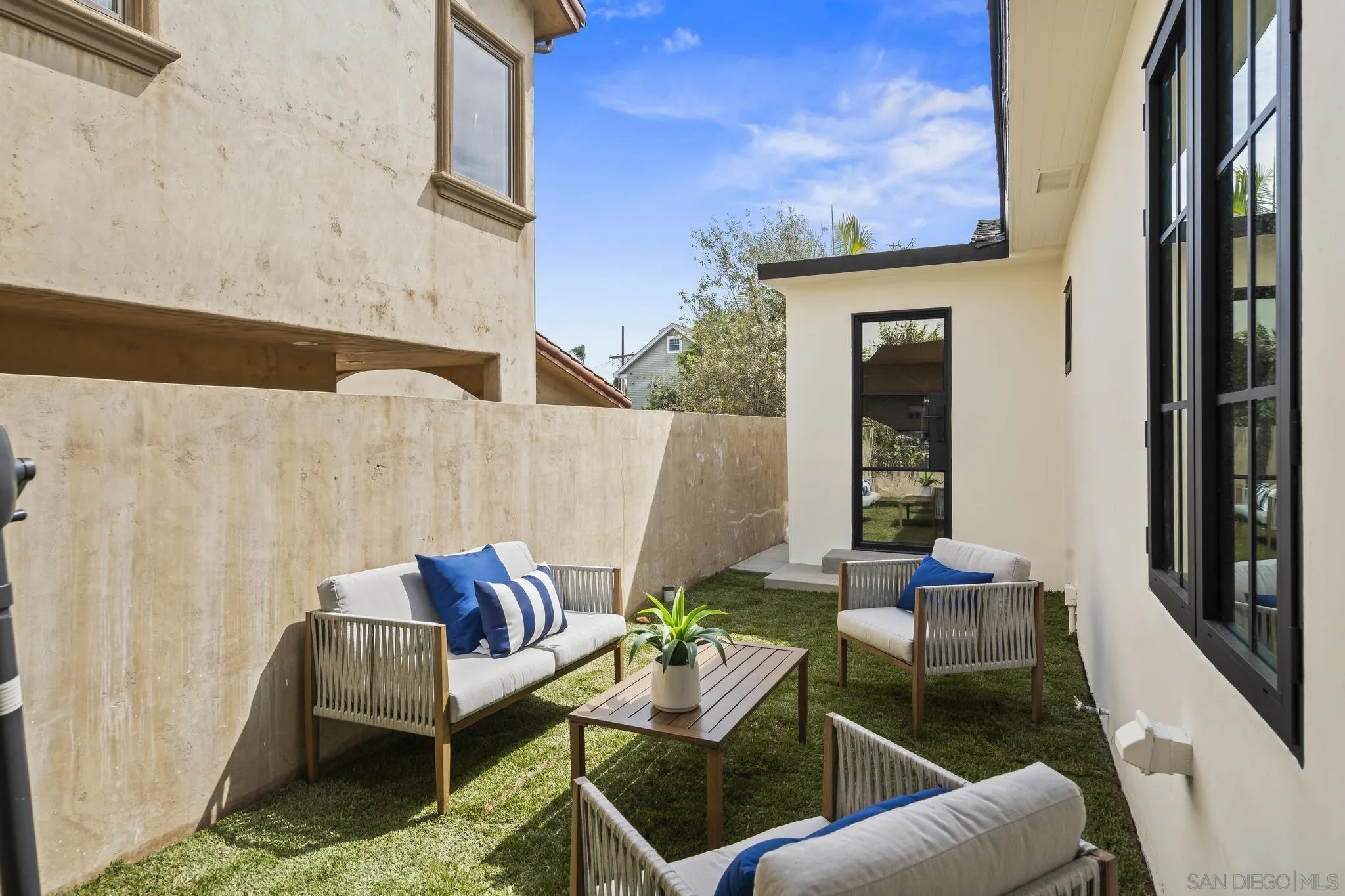 https://cdn.realtyfeed.com/cdn/127/250037001/e10668de3d3d9708c774d54c306a5d5d.webp