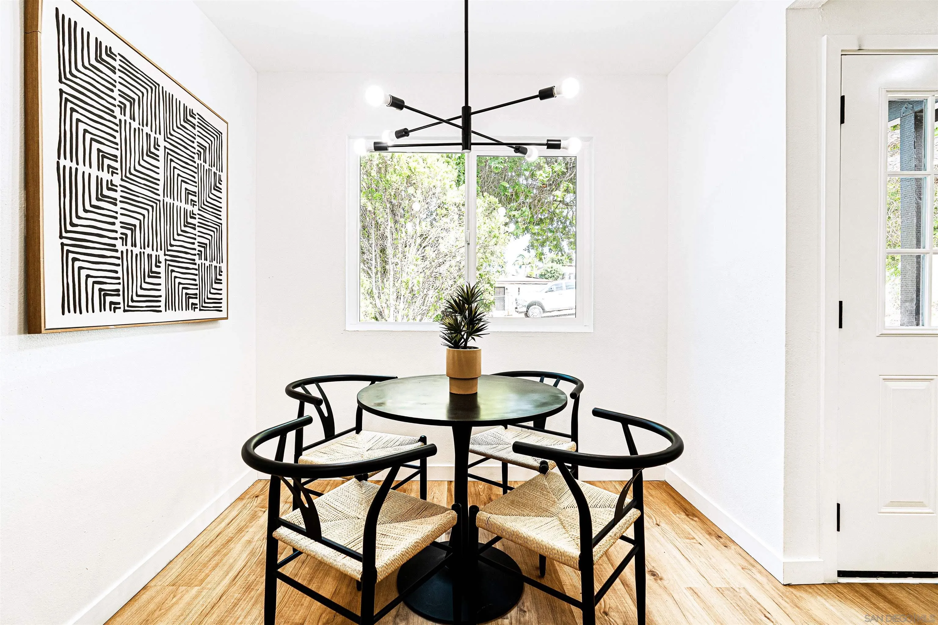 https://cdn.realtyfeed.com/cdn/127/250037003/766d007fab7e0362e43e3b728a5494ea.webp