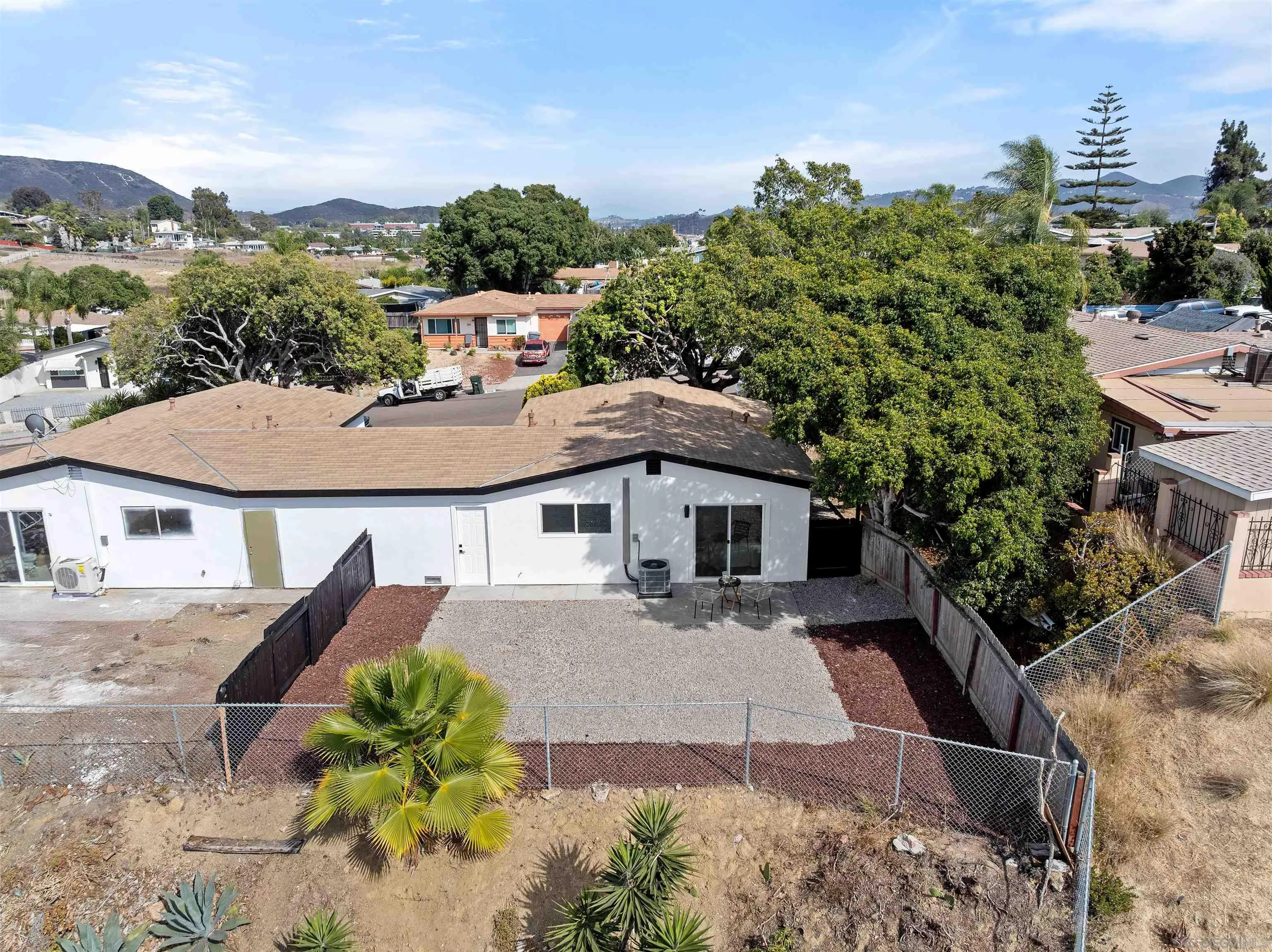 https://cdn.realtyfeed.com/cdn/127/250037003/89cdacbf7d57280eb26cba740831be7d.webp
