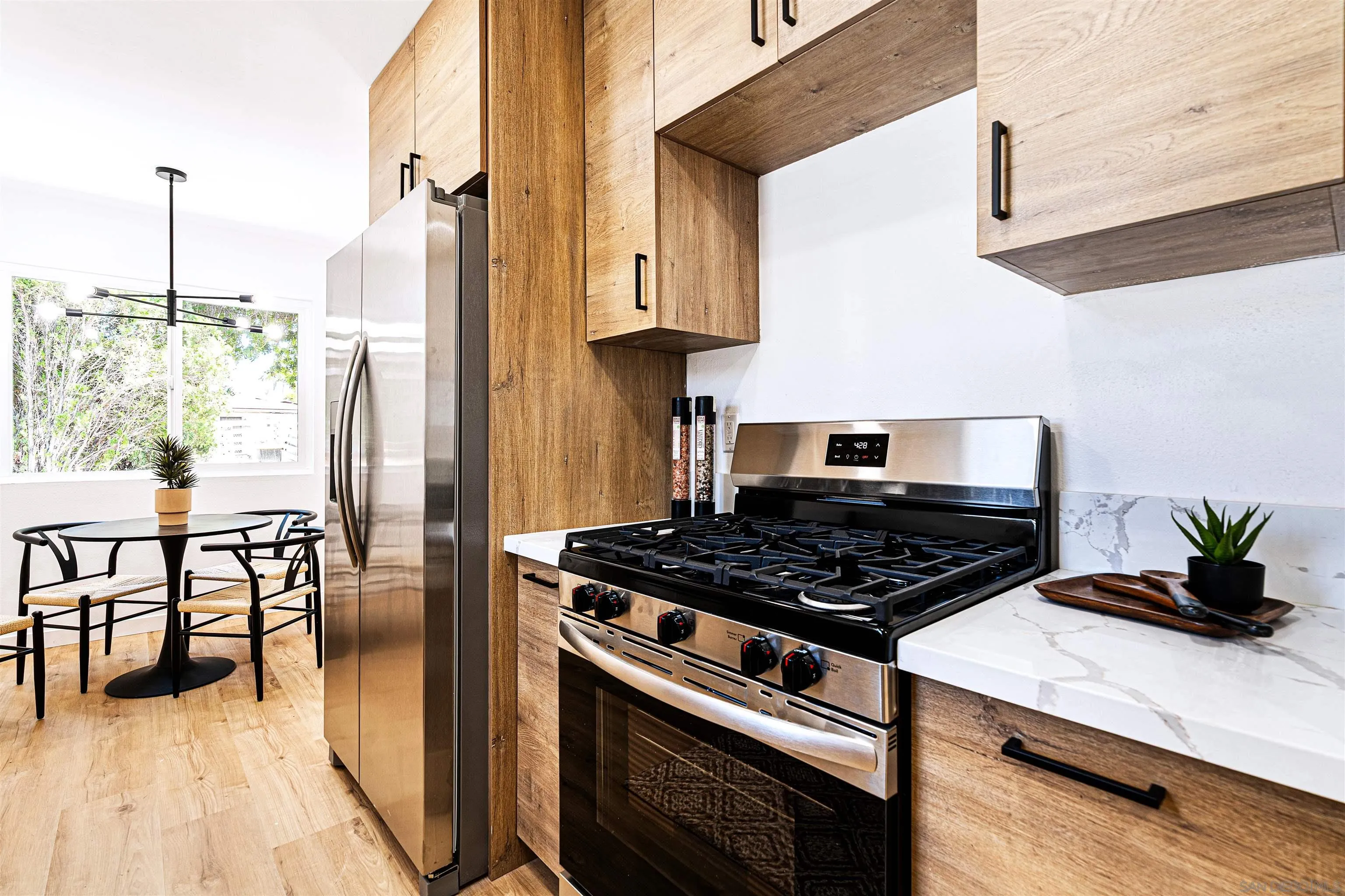 https://cdn.realtyfeed.com/cdn/127/250037003/c958ecdf2cb66433665a11514a4f0e63.webp