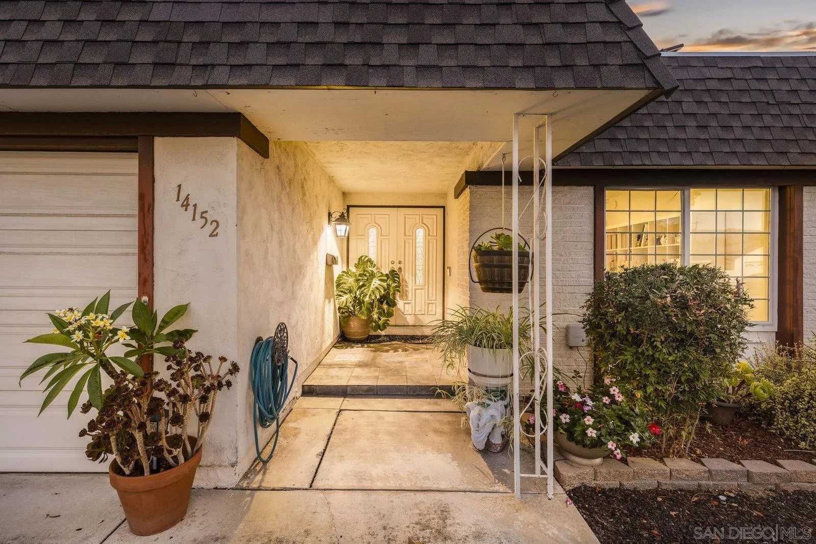 https://cdn.realtyfeed.com/cdn/127/250037004/150cfa0e965fec9585ceae787e69559b.webp