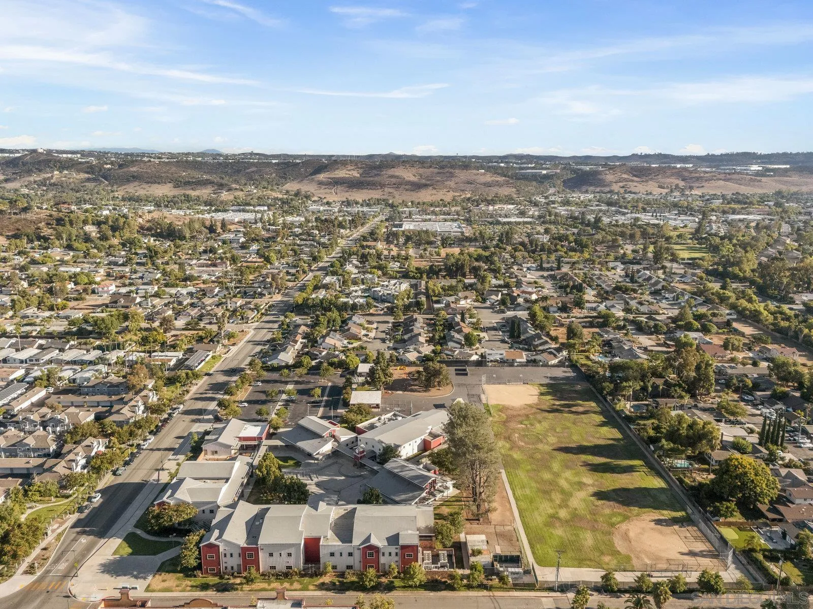 https://cdn.realtyfeed.com/cdn/127/250037004/260265a9feeb2cebc3ee2c782e2f2002.webp