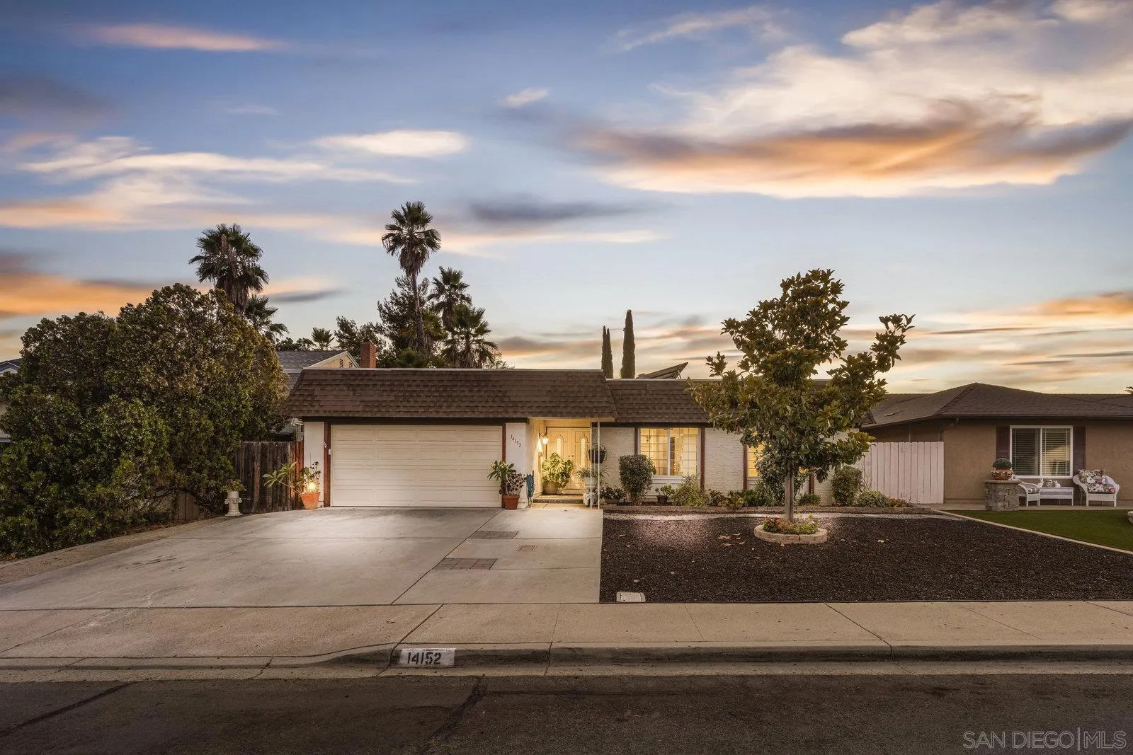 https://cdn.realtyfeed.com/cdn/127/250037004/623b972d29b67f589f9dc3b1b2726ebf.webp