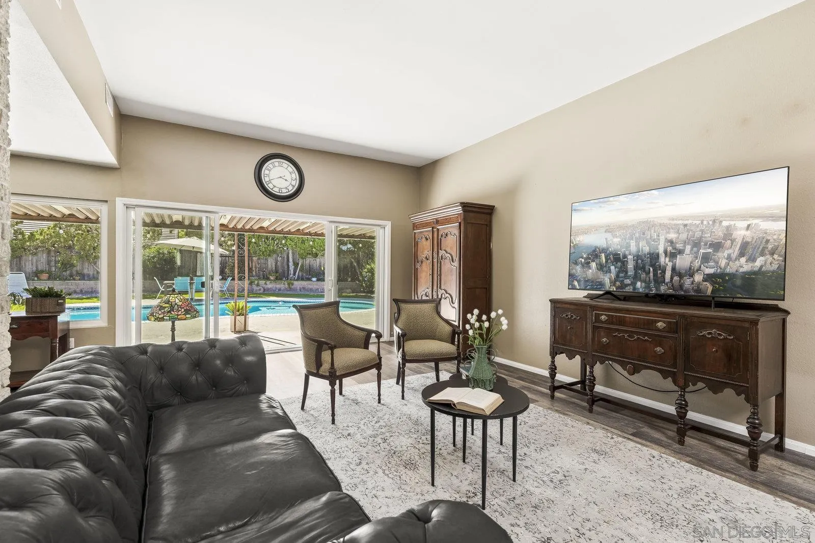 https://cdn.realtyfeed.com/cdn/127/250037004/6a8b150514bf8644d172069add05c559.webp