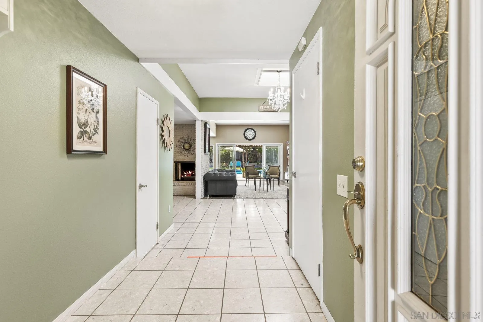 https://cdn.realtyfeed.com/cdn/127/250037004/8f1fd48102206348a8922aec2e5a398c.webp
