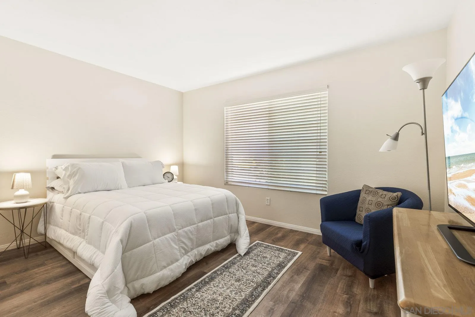 https://cdn.realtyfeed.com/cdn/127/250037004/9c3704d55bd56a22c7911967a81ca1a1.webp