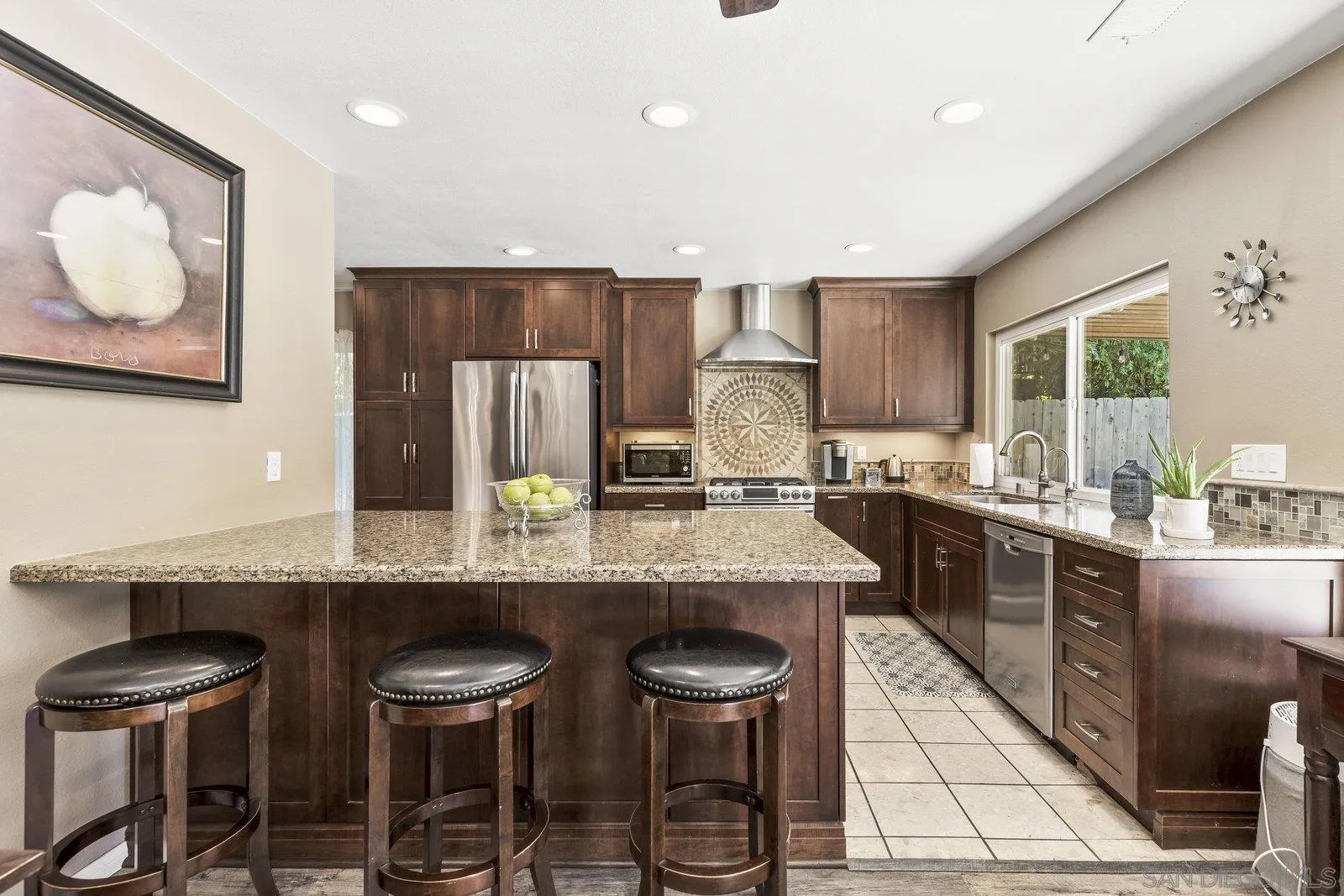 https://cdn.realtyfeed.com/cdn/127/250037004/9f8268c25b7137bf63bd641a21b6d266.webp