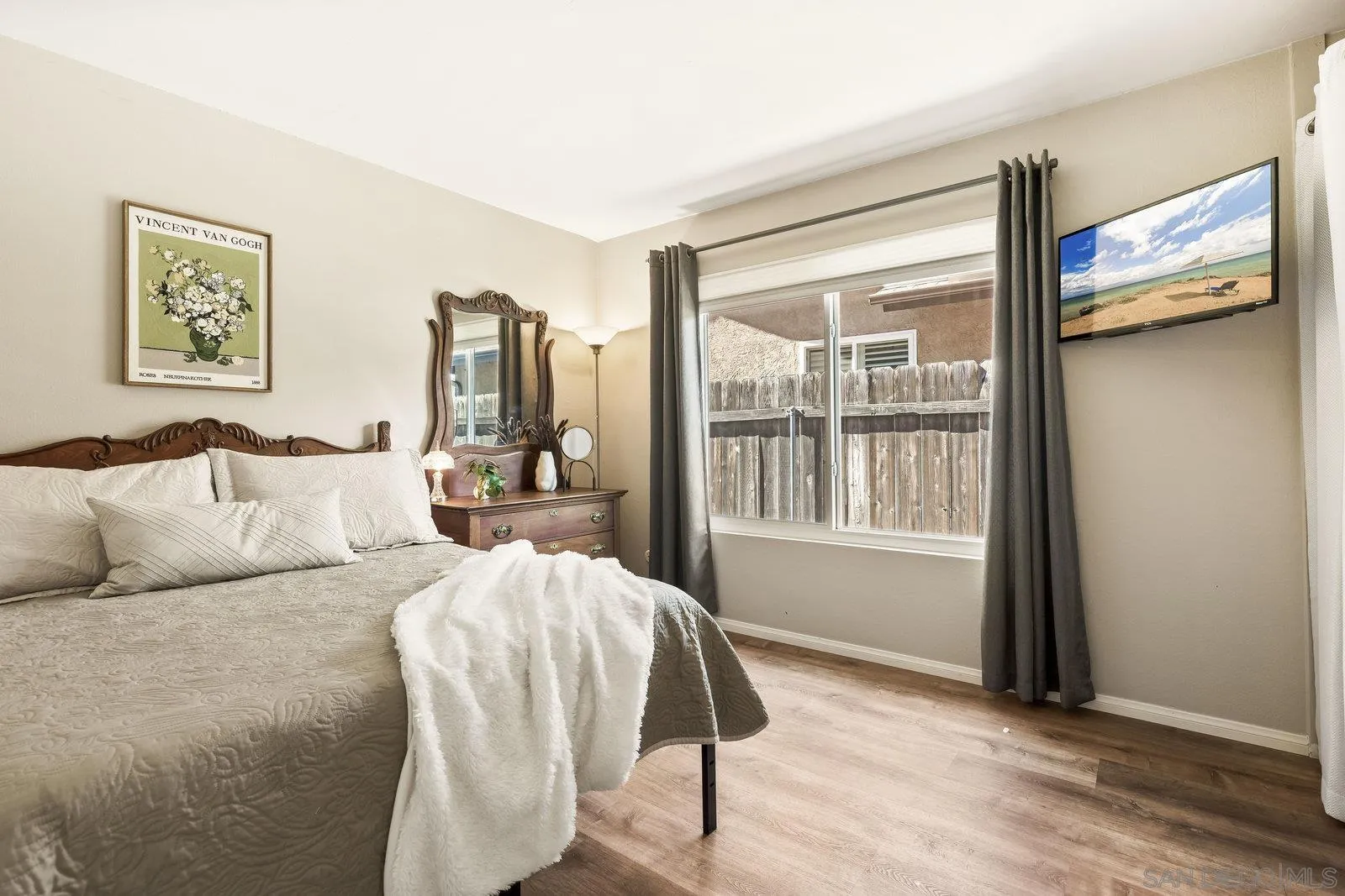 https://cdn.realtyfeed.com/cdn/127/250037004/bb62370a0dc10b69711180c654c26bb6.webp