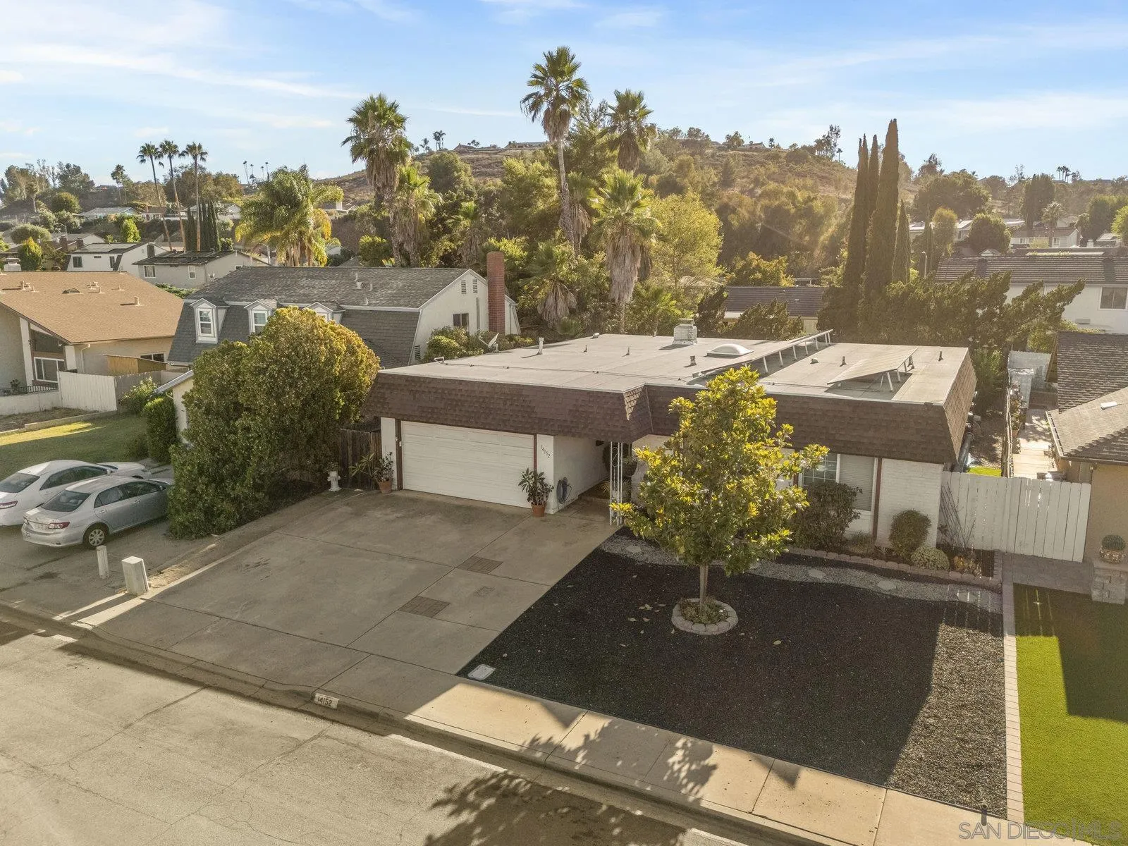 https://cdn.realtyfeed.com/cdn/127/250037004/c4da64026e30ec81f48e21febc6881b0.webp