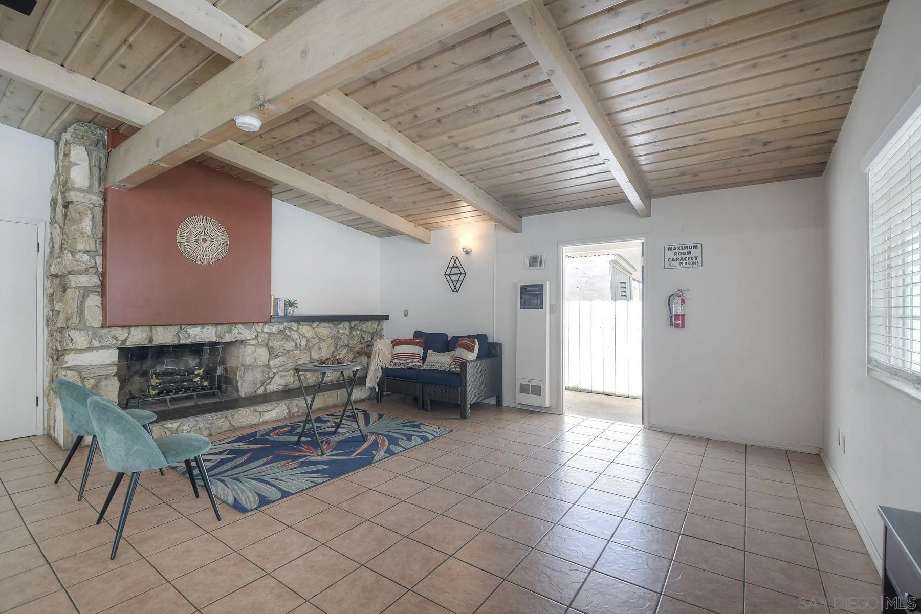 https://cdn.realtyfeed.com/cdn/127/250037005/646deae2cc179391e1d4a374f6429765.webp