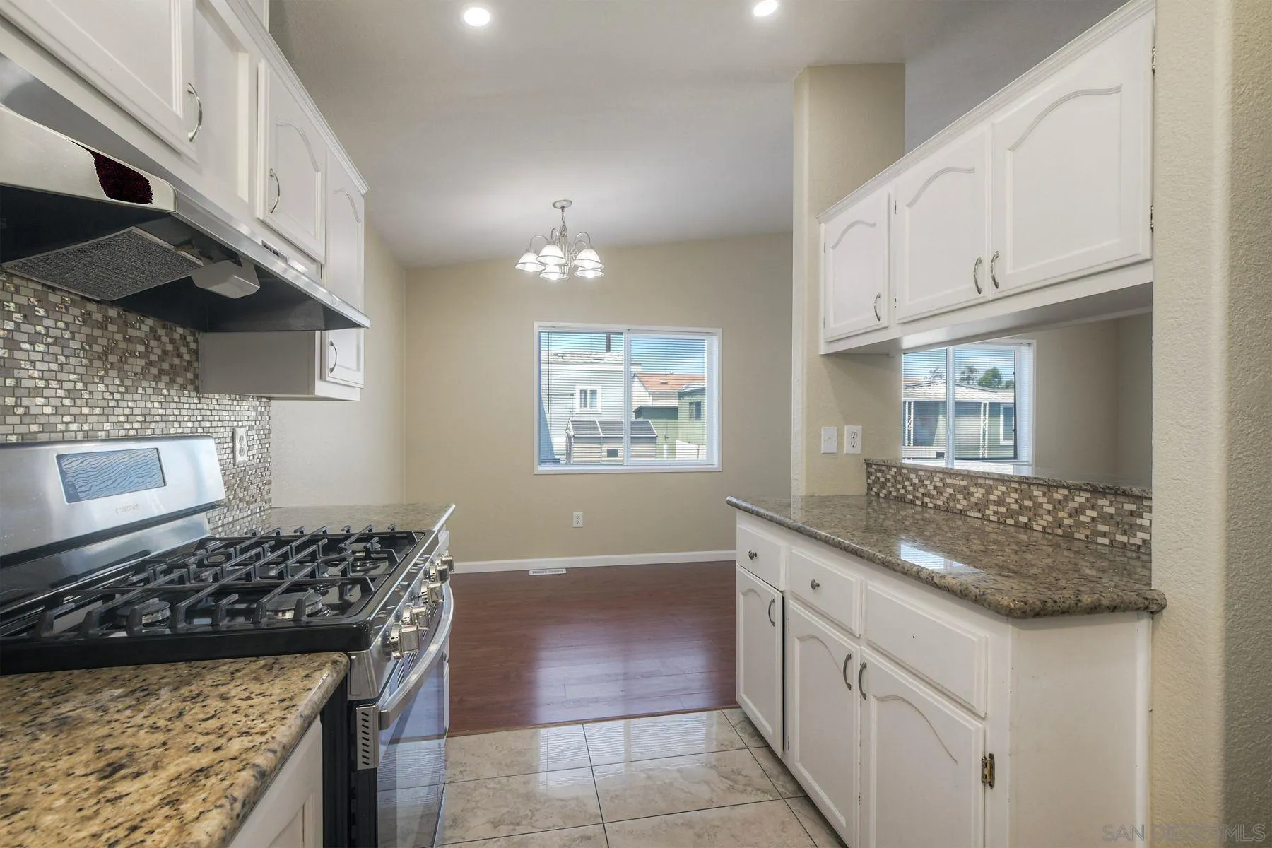 https://cdn.realtyfeed.com/cdn/127/250037005/8215426a94688e2a807018449b191cf4.webp