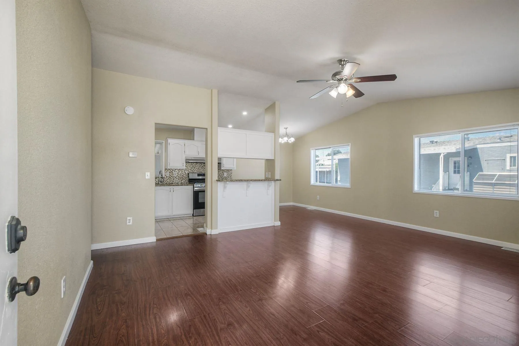 https://cdn.realtyfeed.com/cdn/127/250037005/bbb553a47168279c456a75347b9b5970.webp