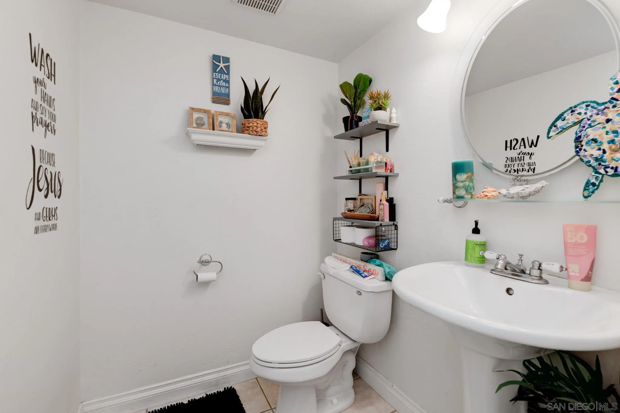 https://cdn.realtyfeed.com/cdn/127/250037006/fc8e92da9281bb463ac8b72c8071869c.webp