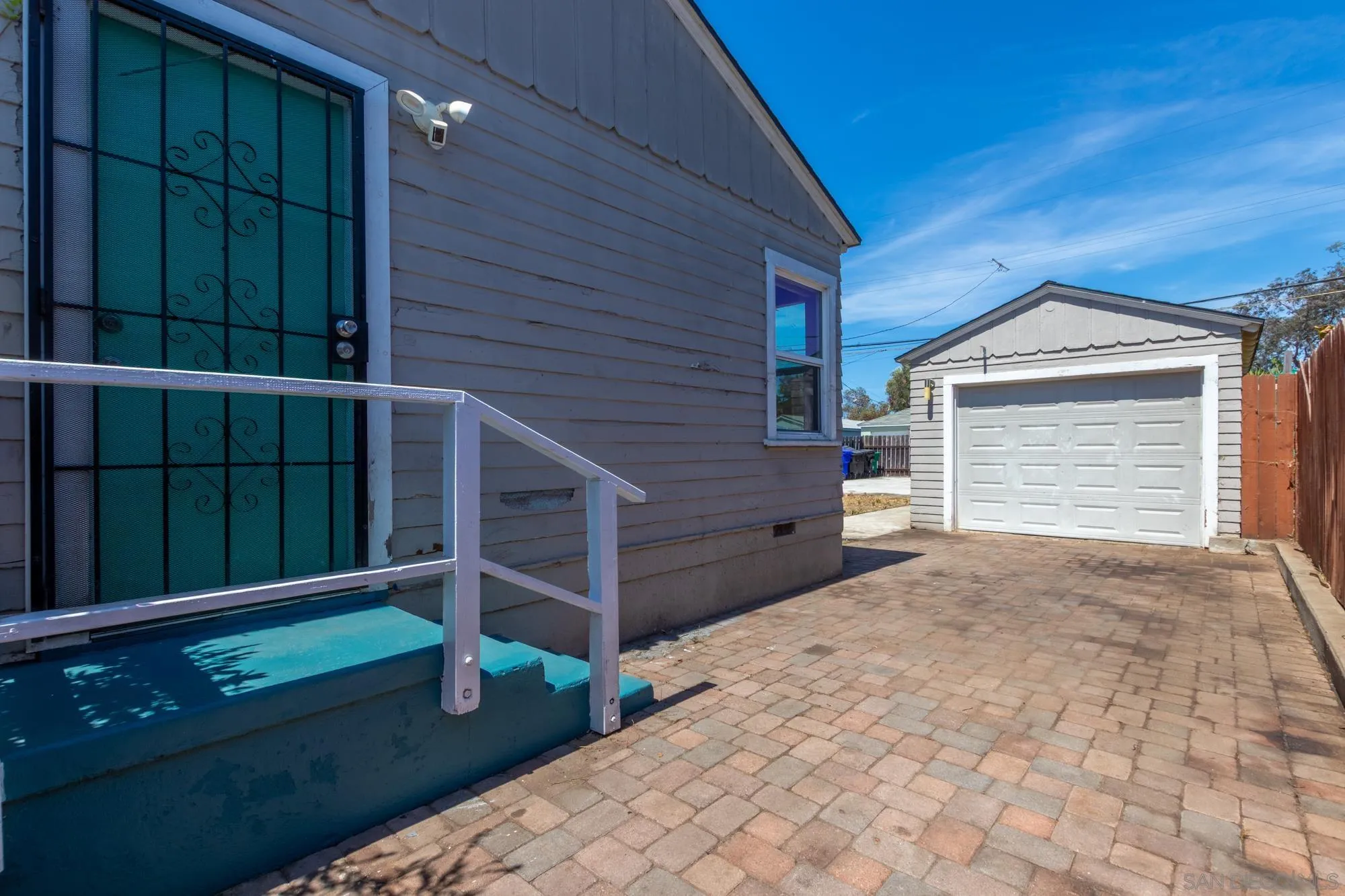 https://cdn.realtyfeed.com/cdn/127/250037008/0a4b9ad9634a2b29caeef70092d884f1.webp