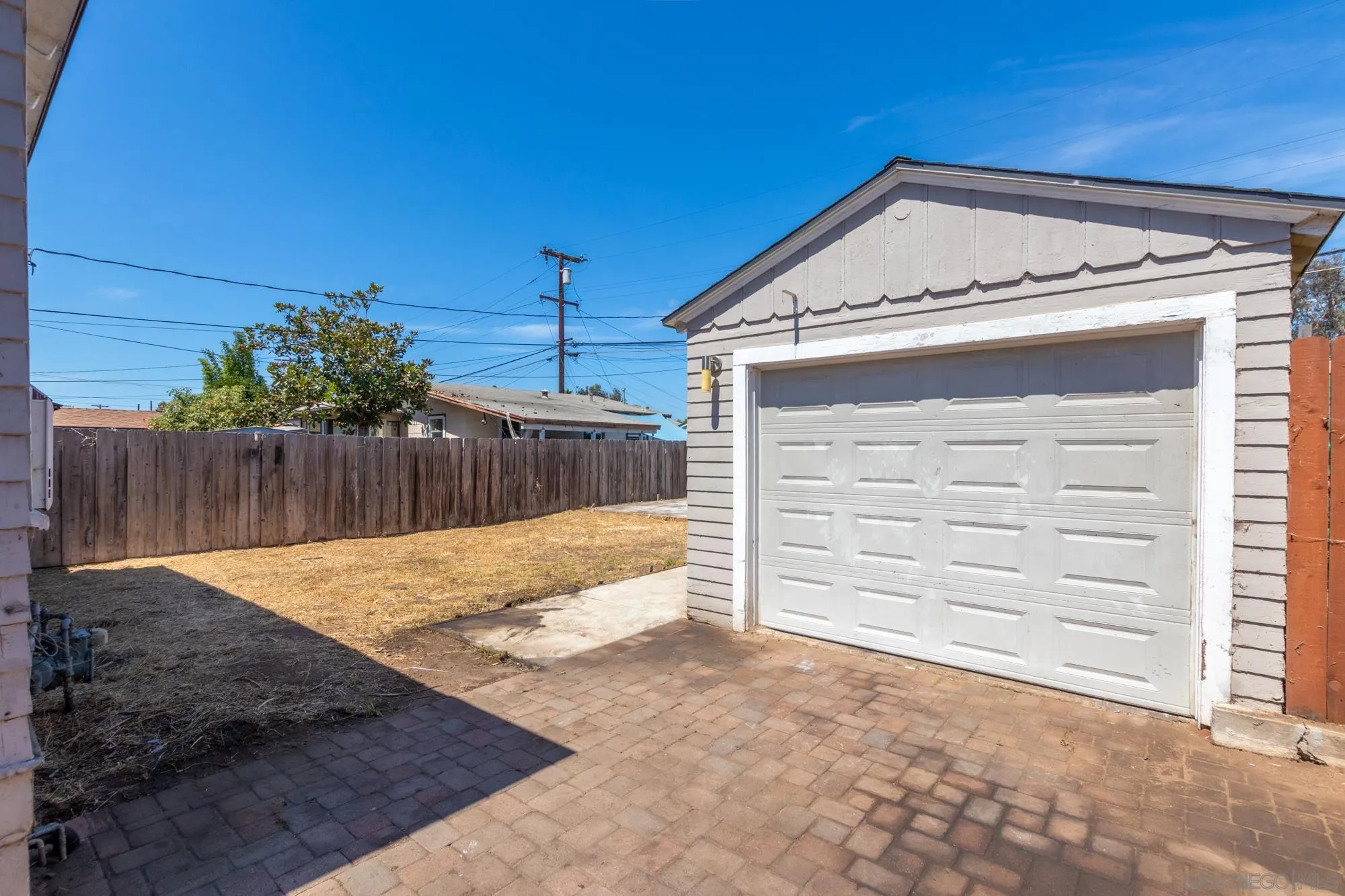 https://cdn.realtyfeed.com/cdn/127/250037008/0b34a29d2e880d5438777157a49f0811.webp
