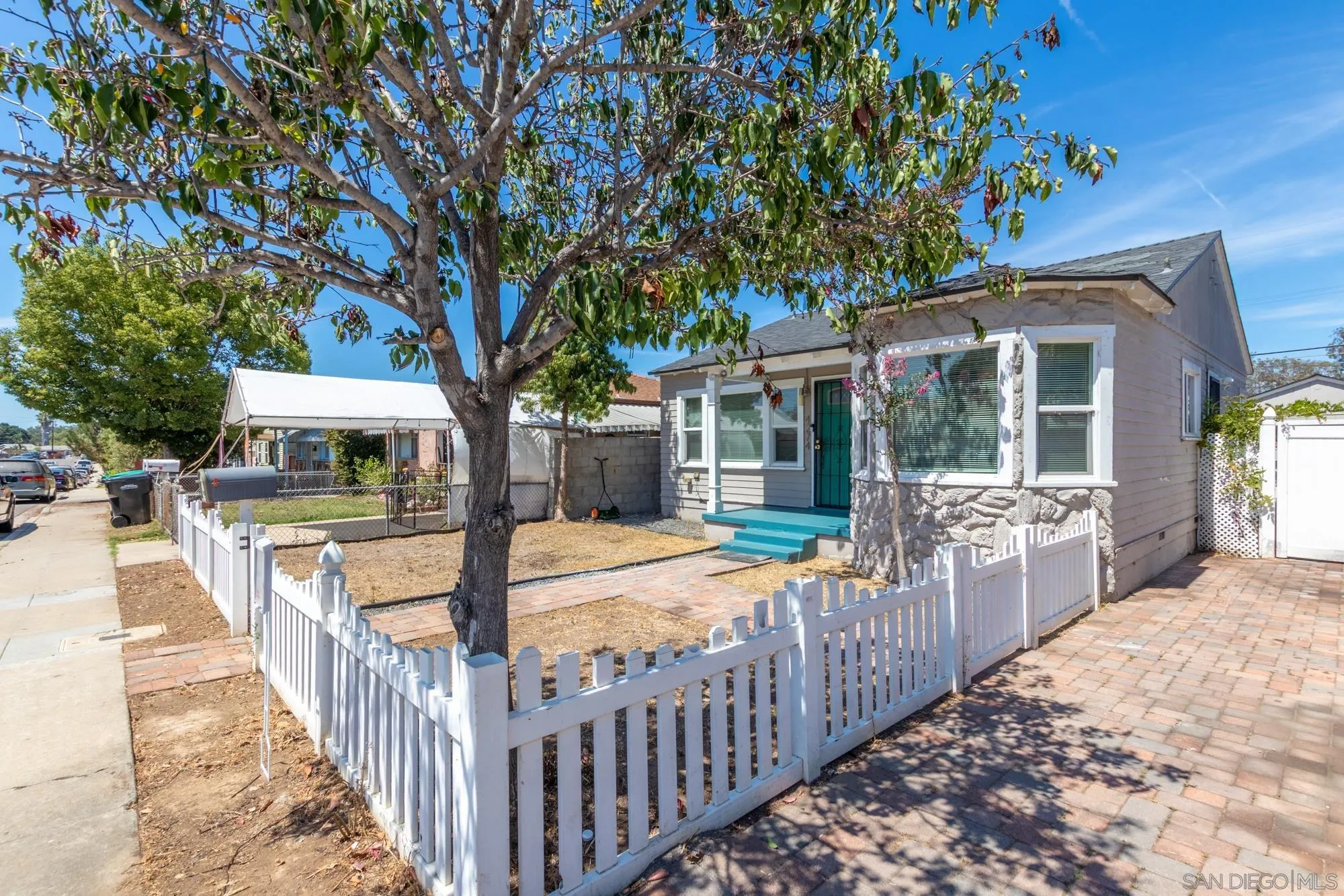 https://cdn.realtyfeed.com/cdn/127/250037008/44c2cbbabe9a22e16898e83bd4310bae.webp