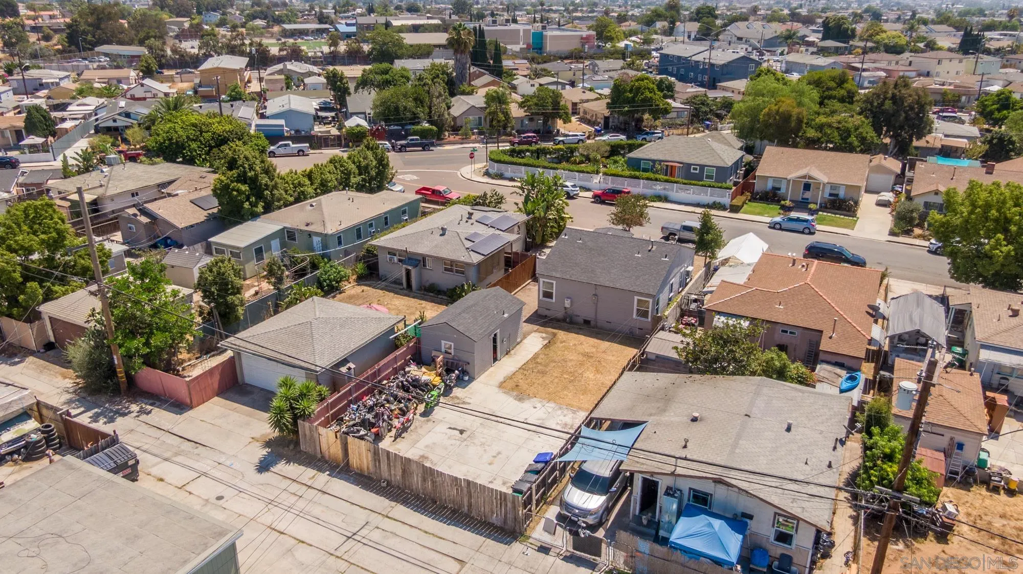 https://cdn.realtyfeed.com/cdn/127/250037008/c4a60a4213131b9f1e8b09db453c83d0.webp