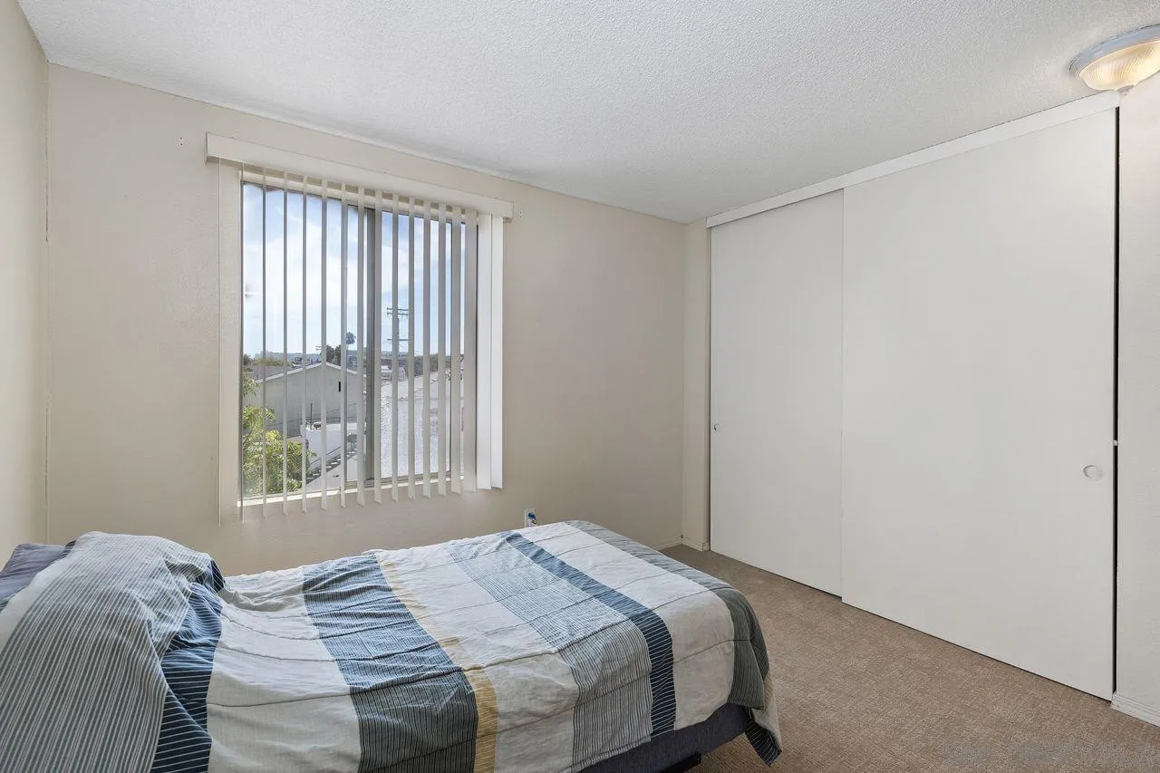 Photo #11: 250037009 Listing: Photo #11