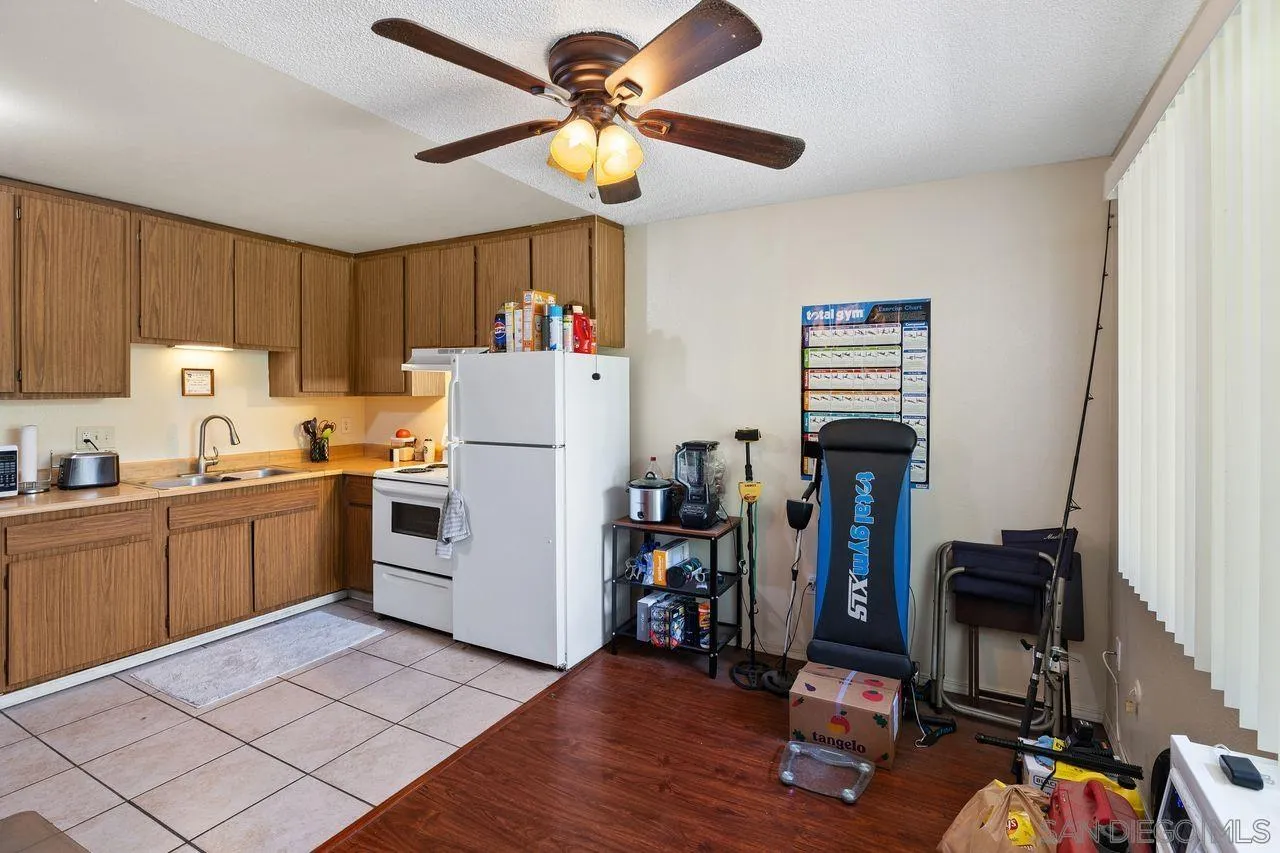 Photo #4: 250037009 Listing 