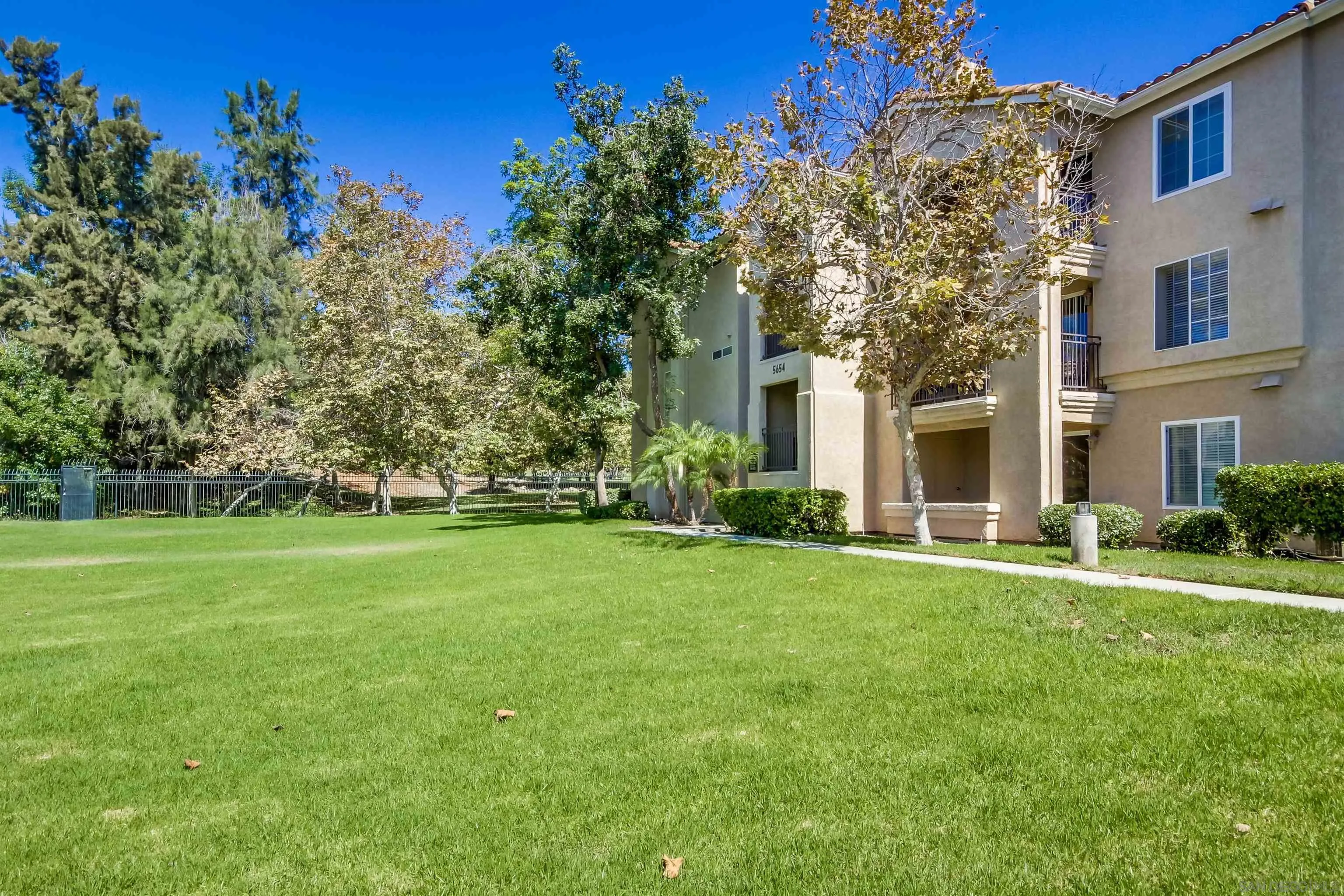 Photo #15: 250037010 Listing: Photo #15