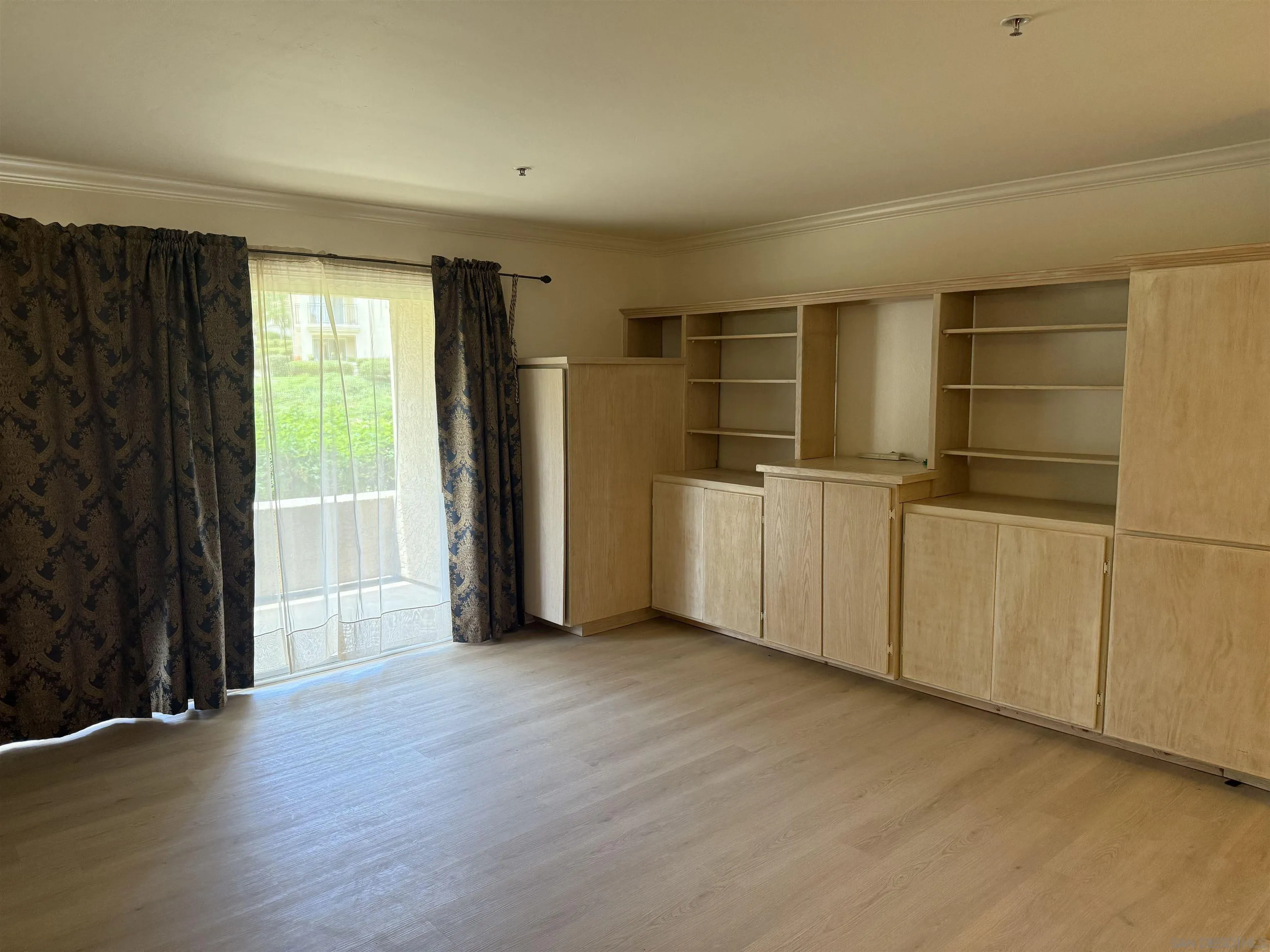 https://cdn.realtyfeed.com/cdn/127/250037010/75858a1c46d16c28d22da9ecdd860b9e.webp