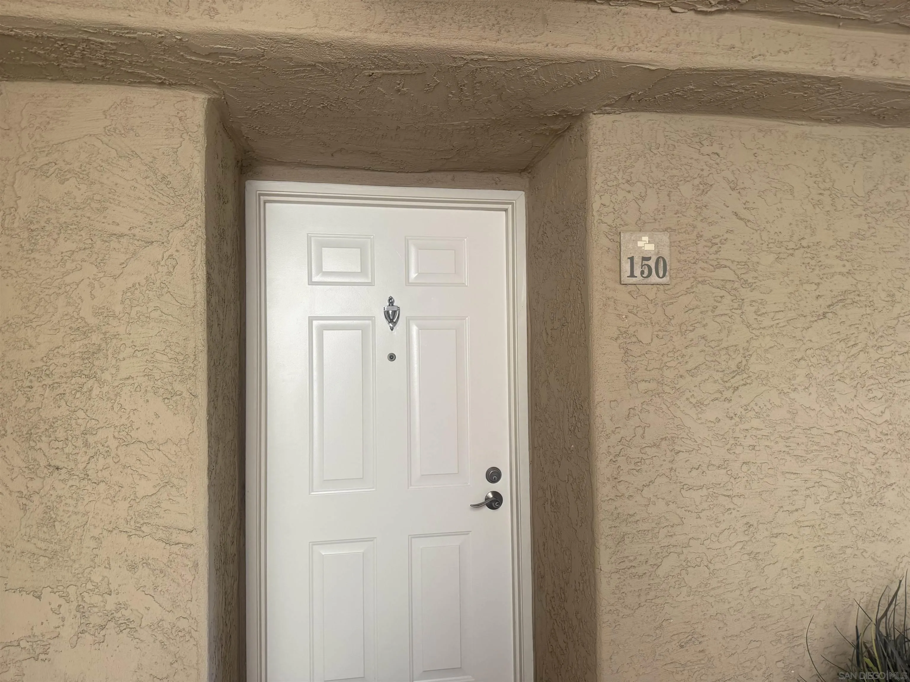https://cdn.realtyfeed.com/cdn/127/250037010/aa6c86de25160806f71a2f83214ae67f.webp