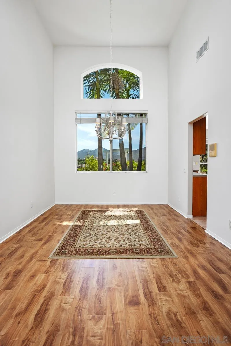 https://cdn.realtyfeed.com/cdn/127/250037011/d88347fc9552512ed2e141d49789b9aa.webp