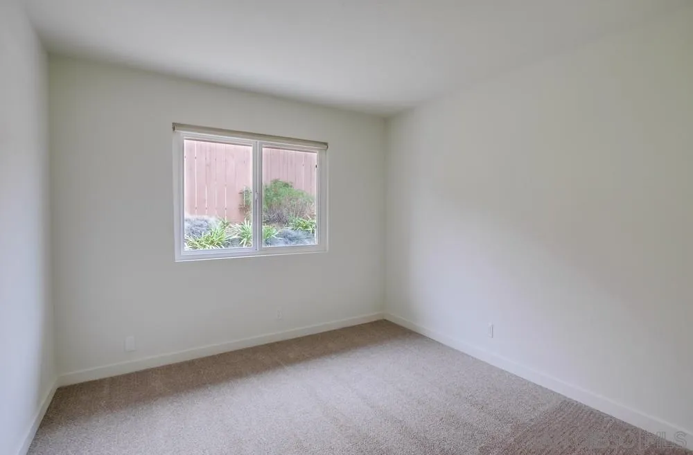 https://cdn.realtyfeed.com/cdn/127/250037013/683028900320c286daab69c8905eebbf.webp
