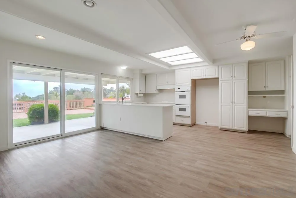 https://cdn.realtyfeed.com/cdn/127/250037013/c13935ebe5ccfffc2d15d9e9000ff584.webp