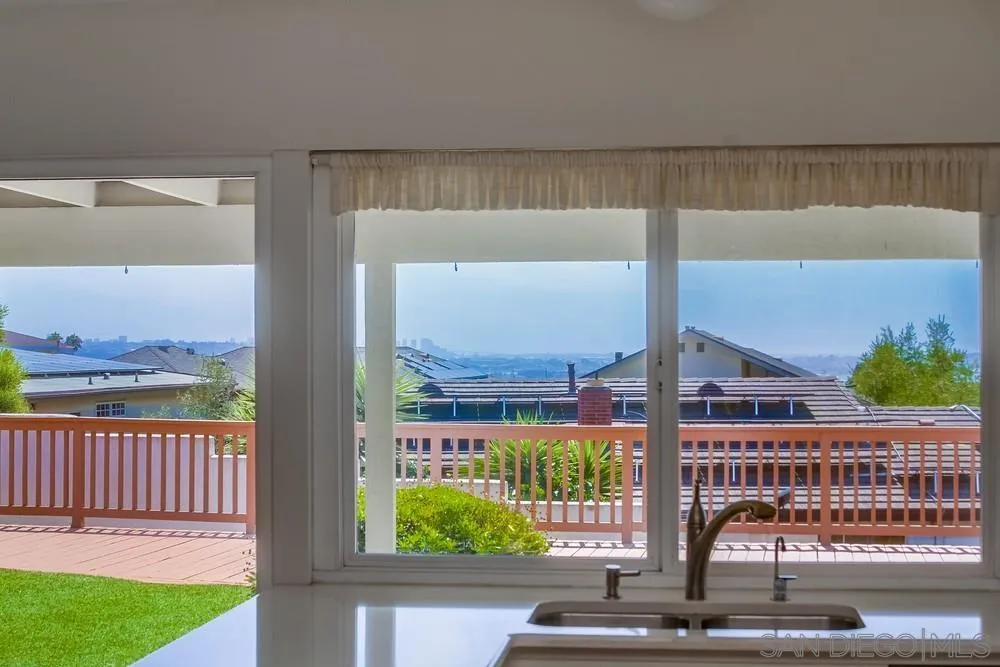 https://cdn.realtyfeed.com/cdn/127/250037013/d2f37dfae533117192dfe3d408639fc0.webp