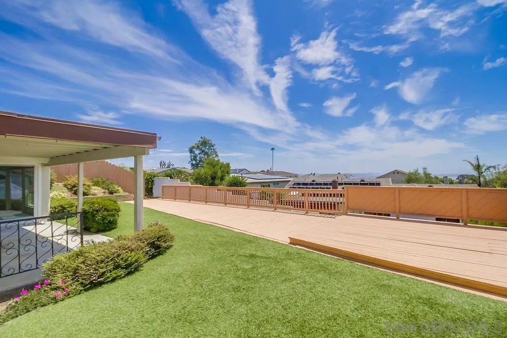 https://cdn.realtyfeed.com/cdn/127/250037013/e3d12649417f2bbe5cfc5fd4ad414fe5.webp