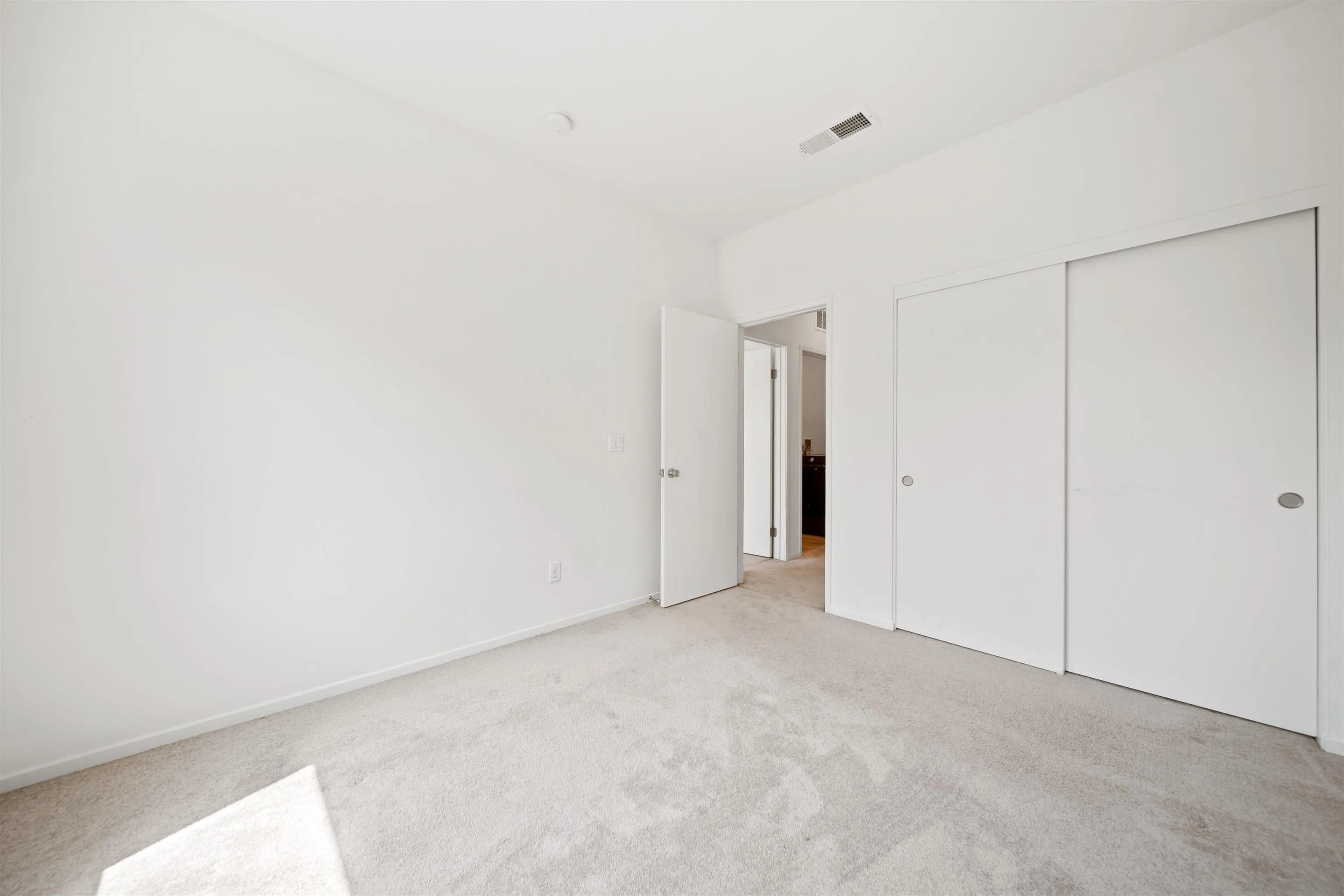 Photo #25: 250037014 Listing: Photo #25