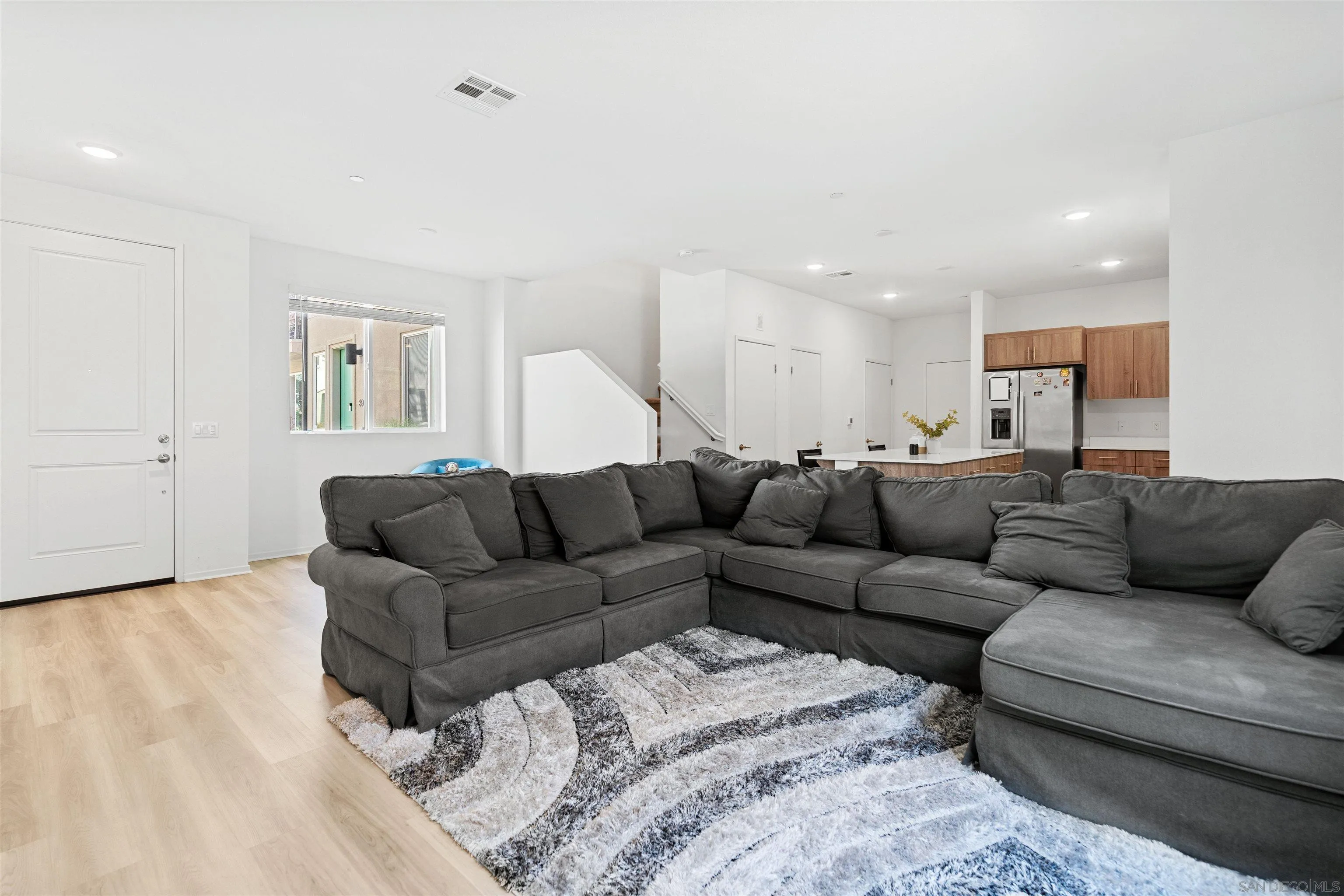 https://cdn.realtyfeed.com/cdn/127/250037014/68ebb032ae8b0719c024a370c0ffd965.webp
