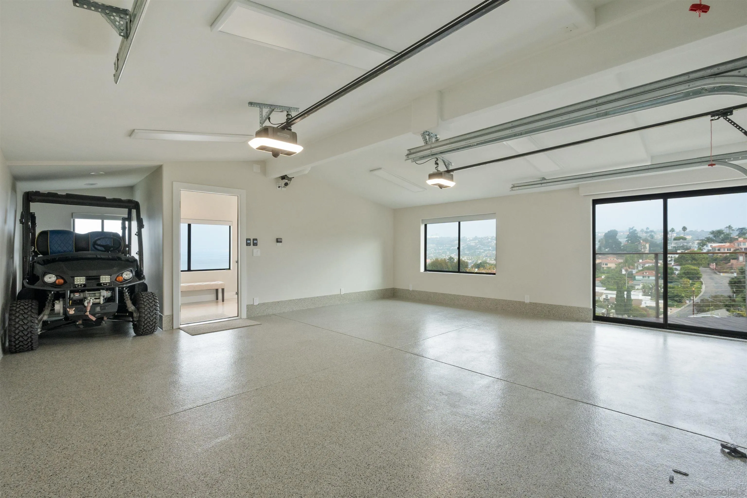https://cdn.realtyfeed.com/cdn/127/250037018/1f59c8a7b71042db4a5d34133d427185.webp