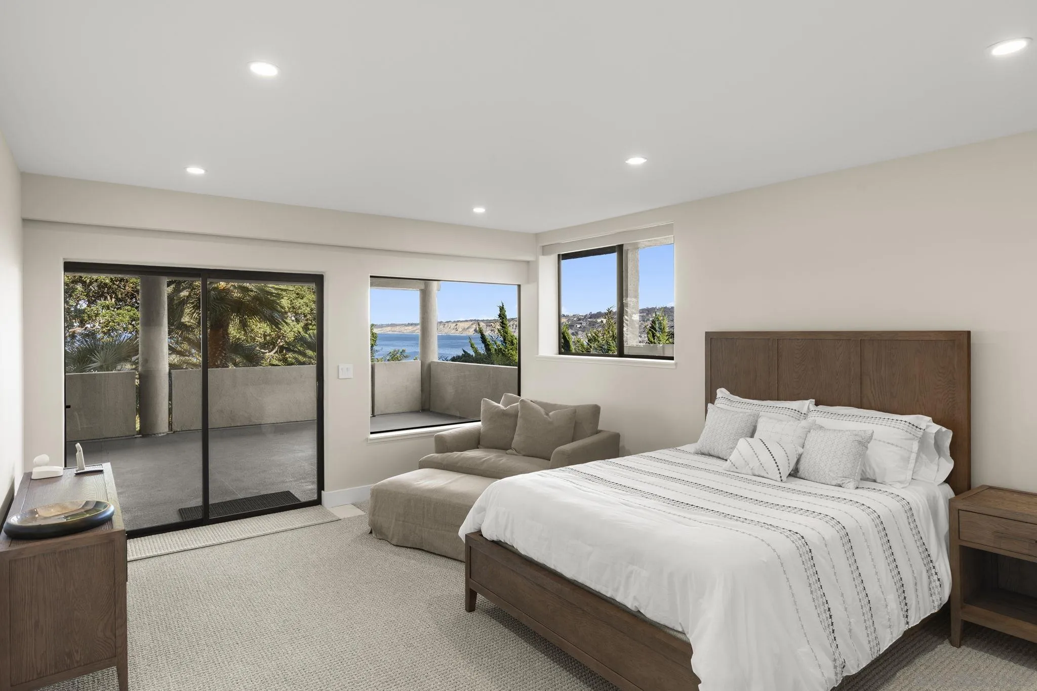 https://cdn.realtyfeed.com/cdn/127/250037018/2322c0e2582e92bd29d2c4e937ecbf08.webp