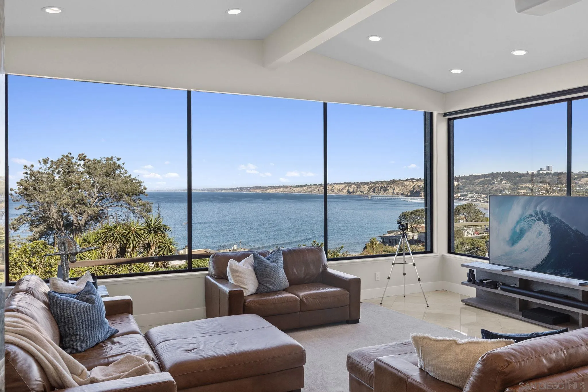 https://cdn.realtyfeed.com/cdn/127/250037018/660c8f275117295f4fb40c1e02263931.webp