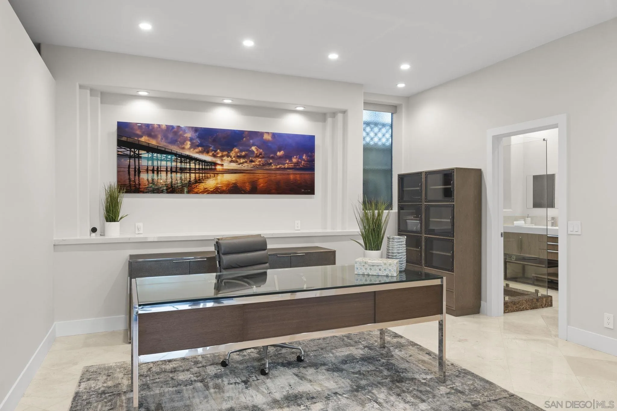 https://cdn.realtyfeed.com/cdn/127/250037018/c5903052d01bfdfd381fd95e60a0c77a.webp