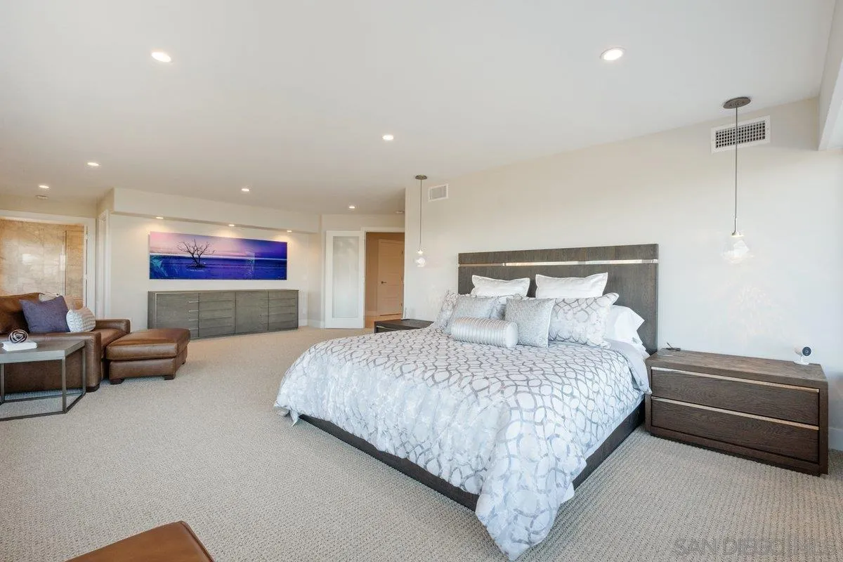 https://cdn.realtyfeed.com/cdn/127/250037018/d45476c124672467445b7dec5148384c.webp