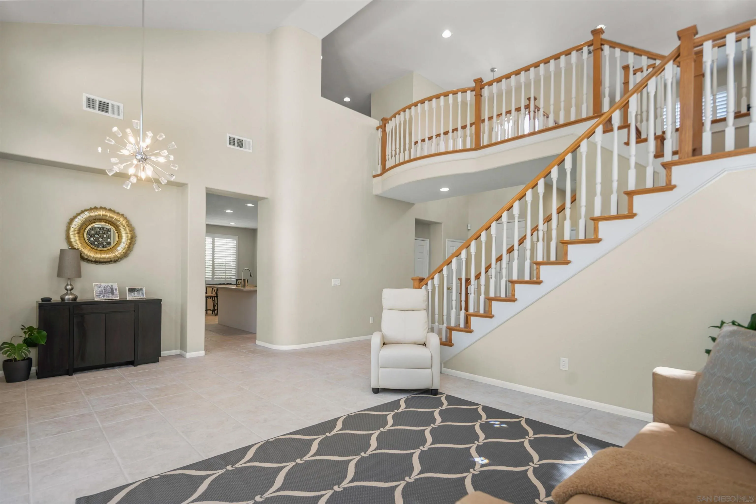 https://cdn.realtyfeed.com/cdn/127/250037019/31014333eacc0e24ca6365686503a157.webp
