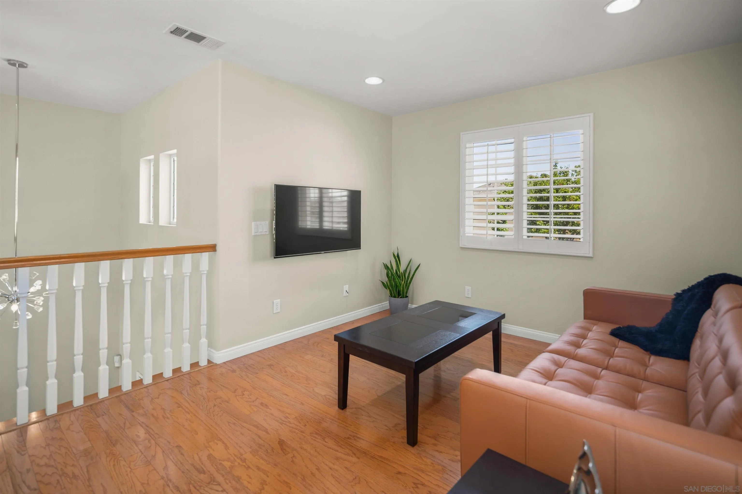 https://cdn.realtyfeed.com/cdn/127/250037019/419eae07d8cf931211379aa2fc433bbf.webp