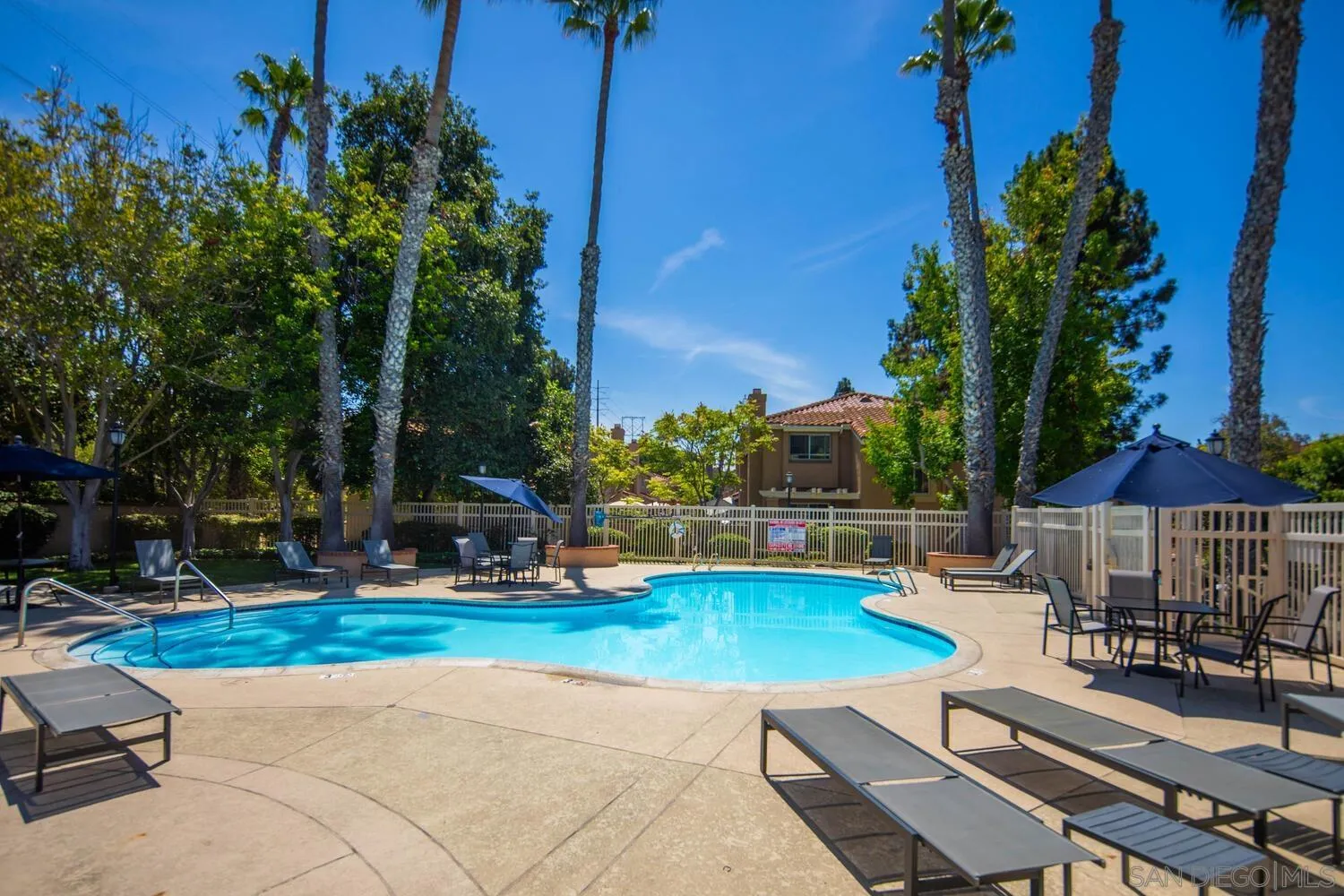https://cdn.realtyfeed.com/cdn/127/250037020/2a9cb71a5102ccfc35f62167b01ac081.webp