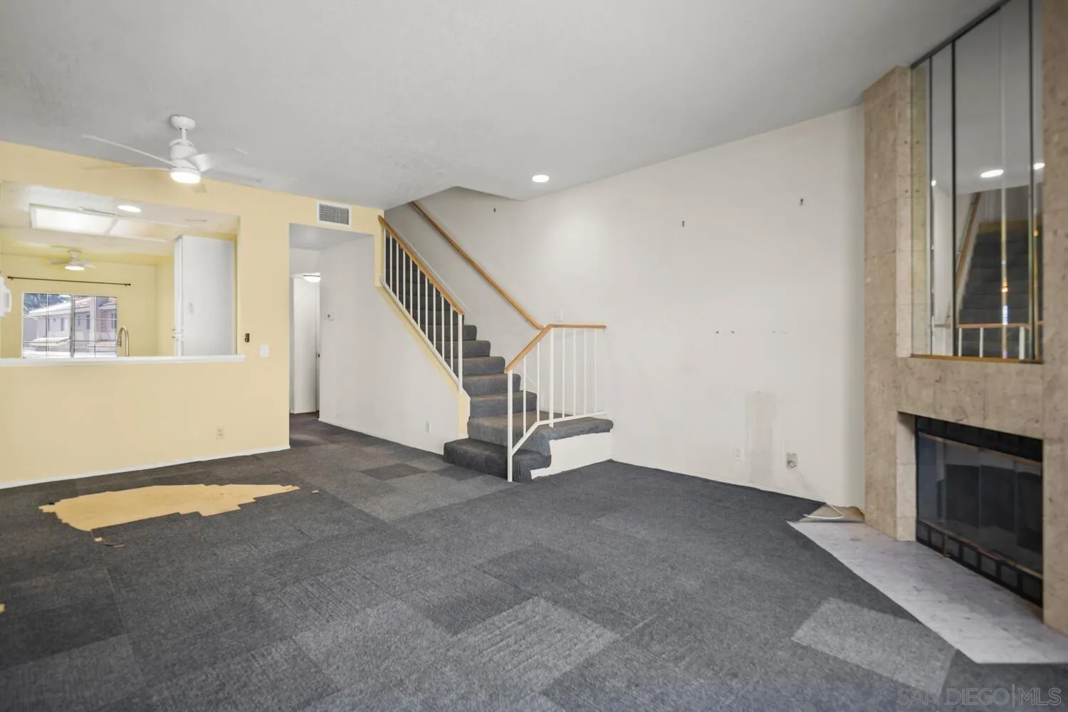 https://cdn.realtyfeed.com/cdn/127/250037020/2d67e0eaf02e6946a043b1070c027ebf.webp