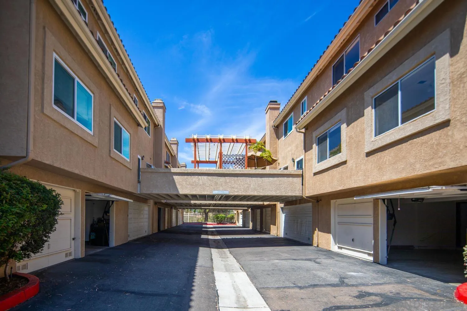 https://cdn.realtyfeed.com/cdn/127/250037020/5b771d76ed31d94555ef7dcd8690513f.webp